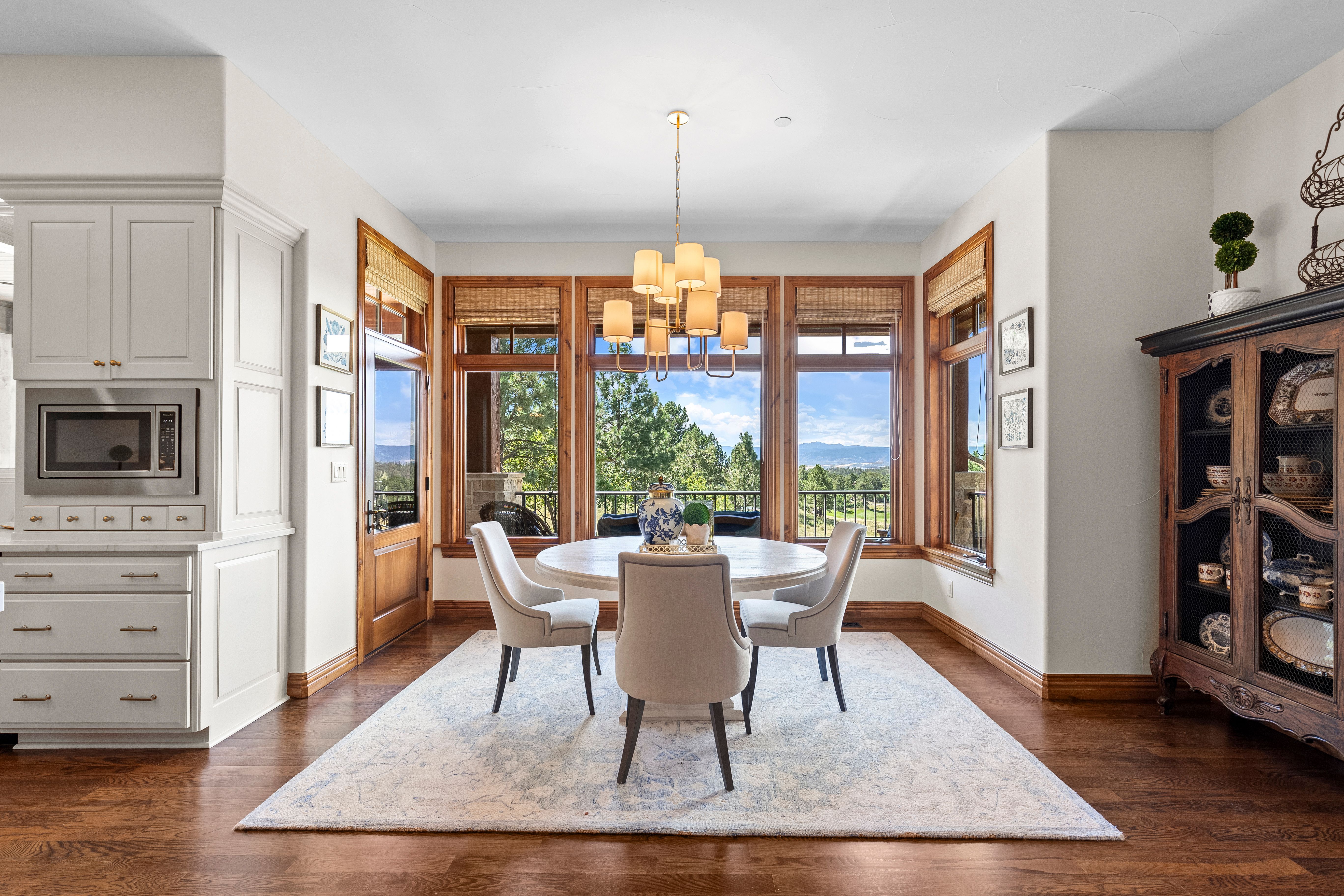  Distinguished 5 Bed  7 Bath Legacy Estate in Castle Pines Village - 物件實景