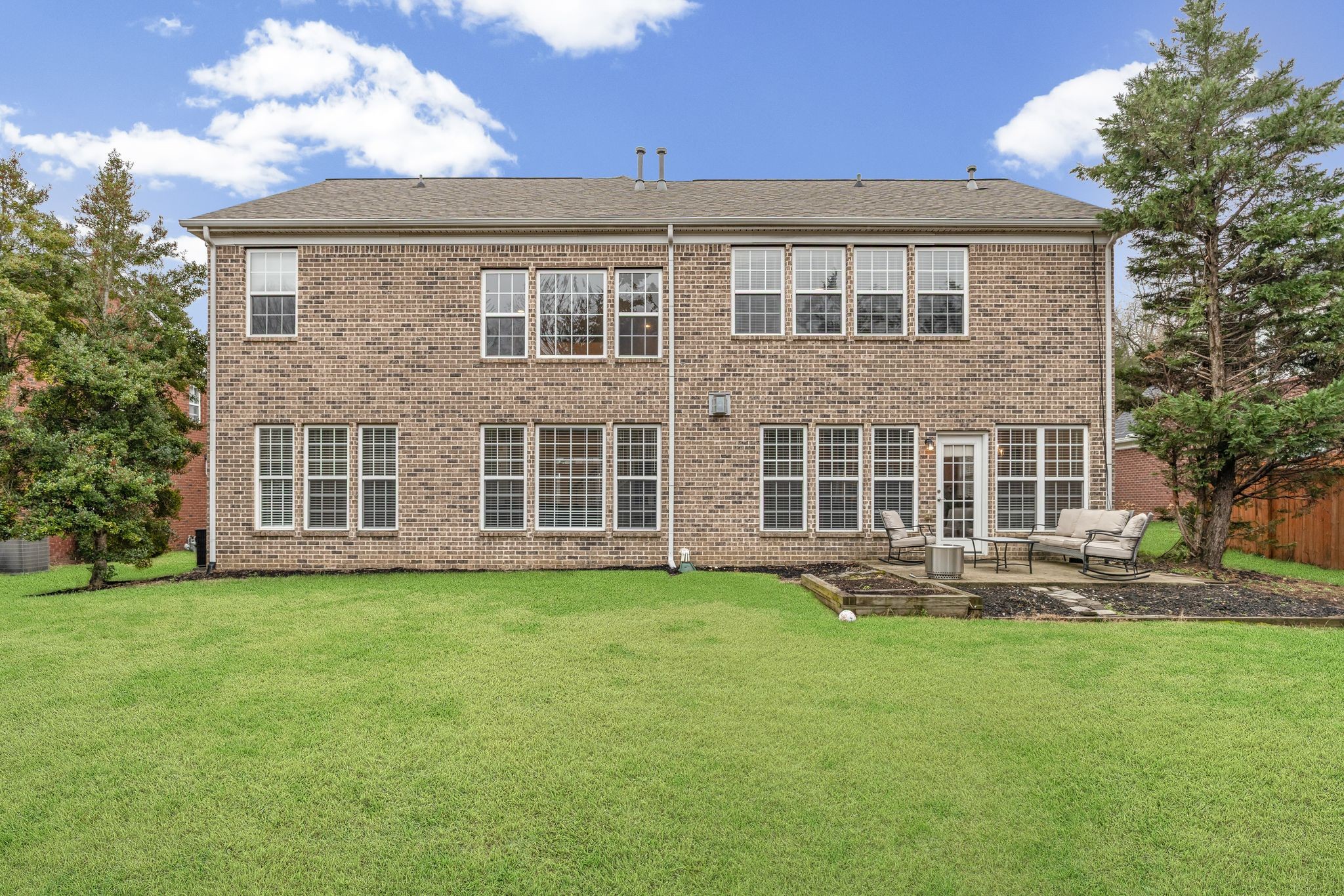 Nolensville, Tennessee, 37135, United States, 5 Bedrooms Bedrooms, ,3 BathroomsBathrooms,Residential,For Sale,2001946