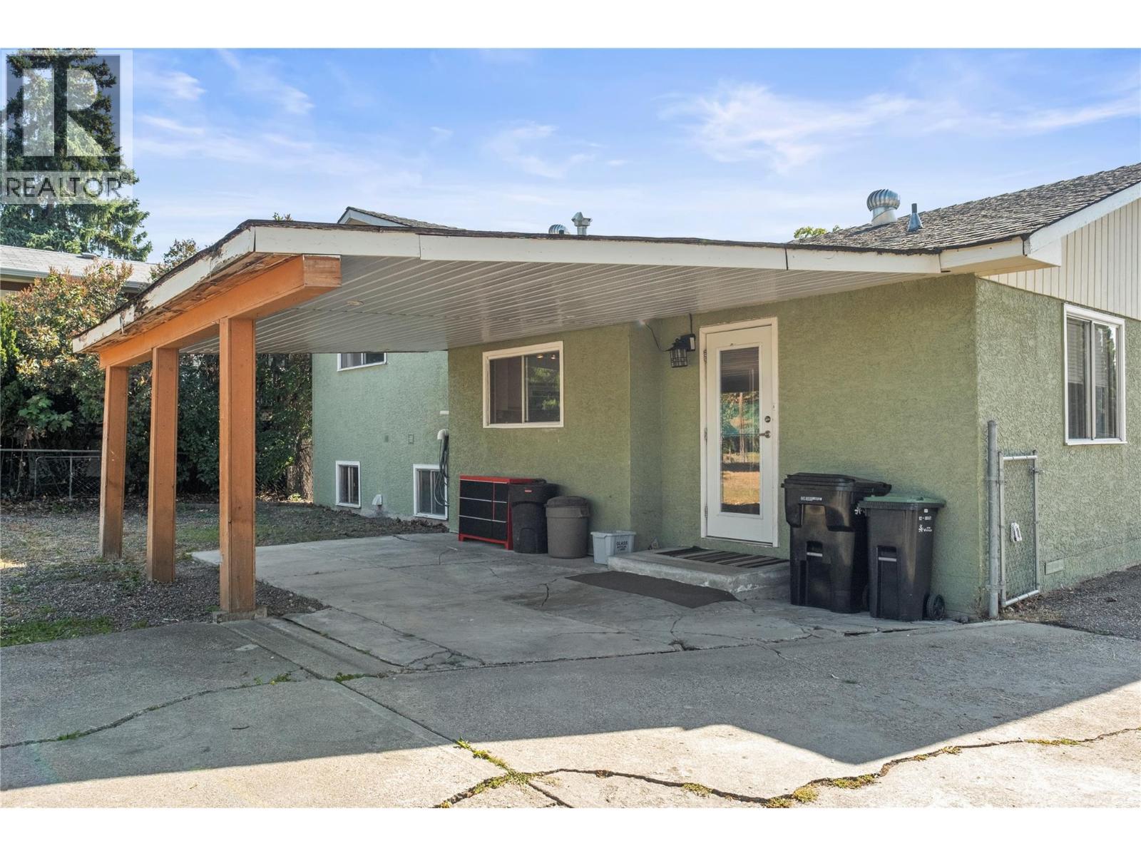 VERNON, British Columbia, V1T 1L1, CA, 3 Bedrooms Bedrooms, ,2 BathroomsBathrooms,Residential,For Sale,1948714