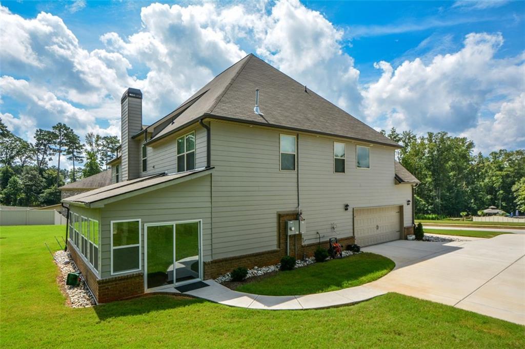 Mcdonough, Georgia, 30252, United States, 5 Bedrooms Bedrooms, ,5 BathroomsBathrooms,Residential,For Sale,1932740