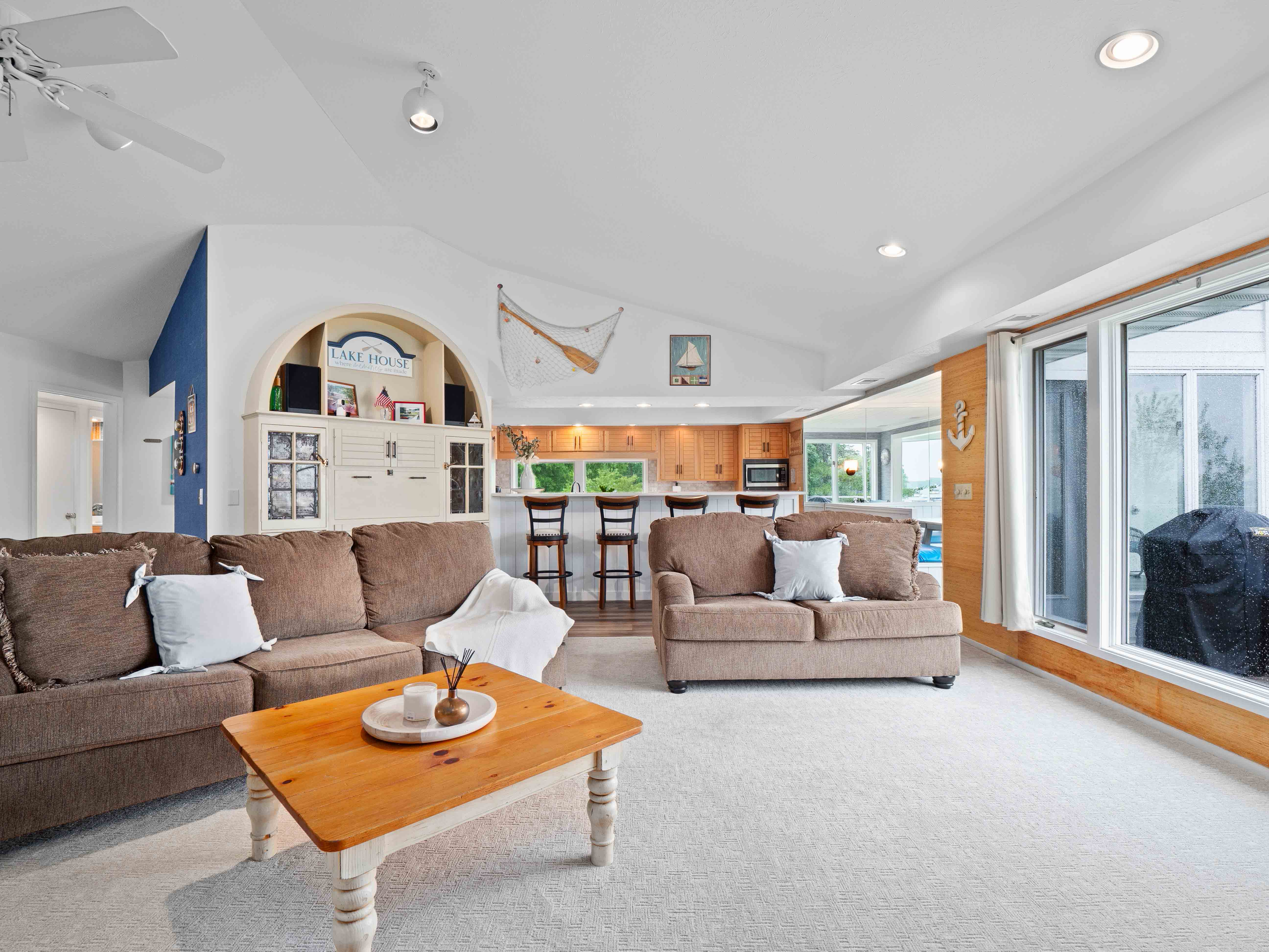  Three Bedroom Condo on Lake Wawasee with Private Boat Slip - 物件實景
