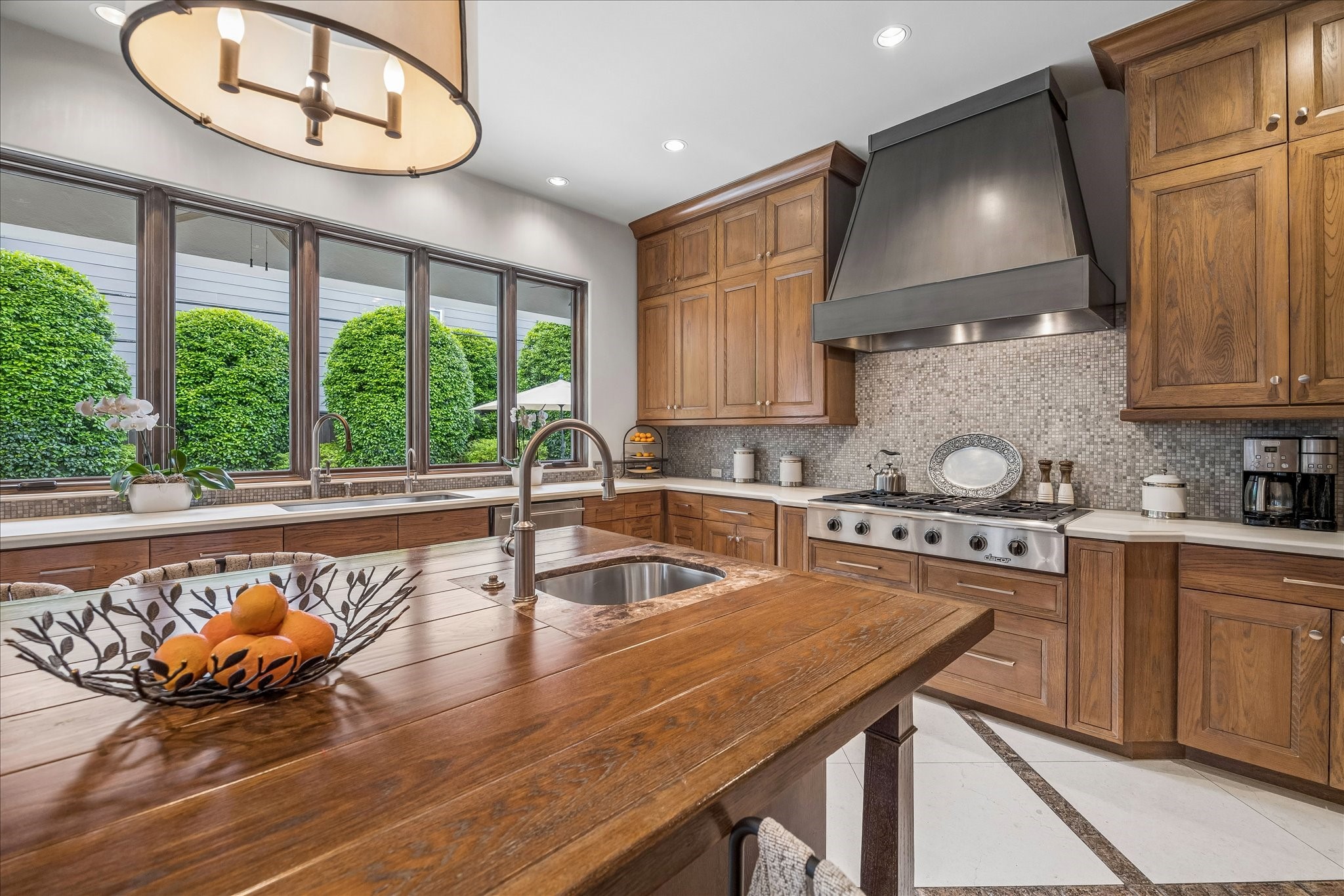  7615 Bryonwood Drive - 物件實景