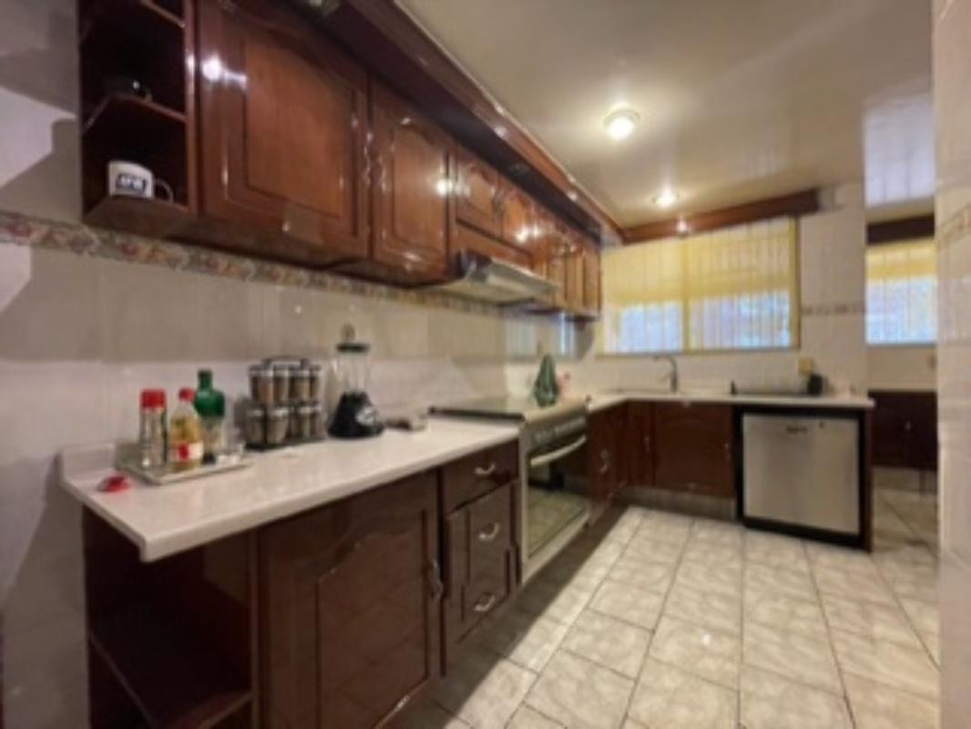 Hacienda Jurica, Atizapán de Zaragoza, Estado de México, 52925, Mexico, 3 Bedrooms Bedrooms, ,3 BathroomsBathrooms,Residential,For Sale,Hacienda Jurica,1440864