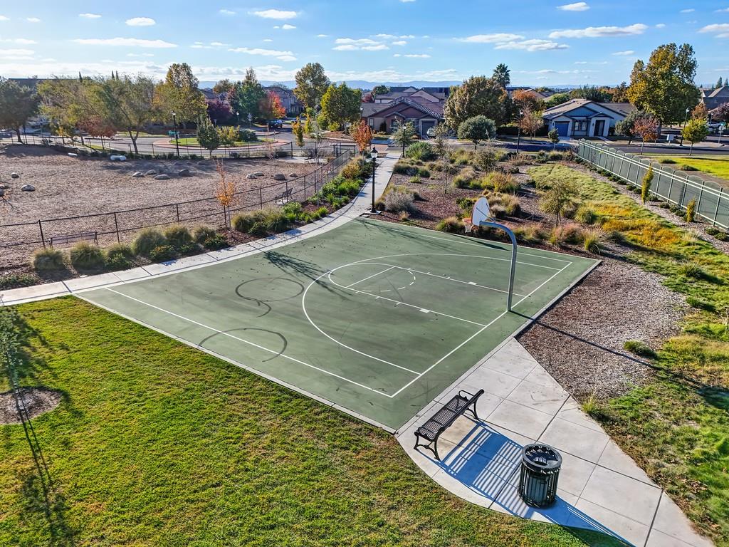 Woodland, California, 95776, United States, 3 Bedrooms Bedrooms, ,2 BathroomsBathrooms,Residential,For Sale,1989380