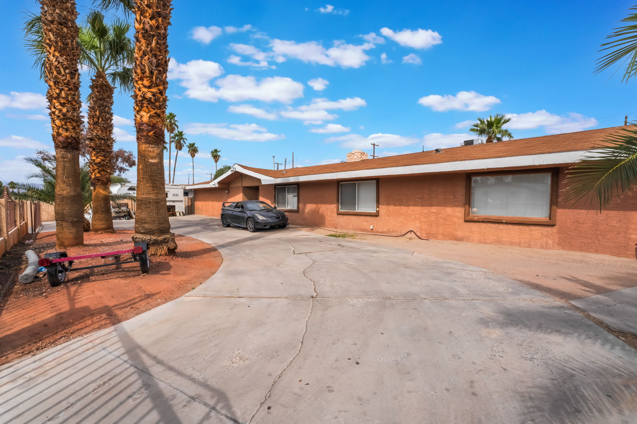Las Vegas, Nevada, 89104, United States, 4 Bedrooms Bedrooms, ,2 BathroomsBathrooms,Residential,For Sale,1924151