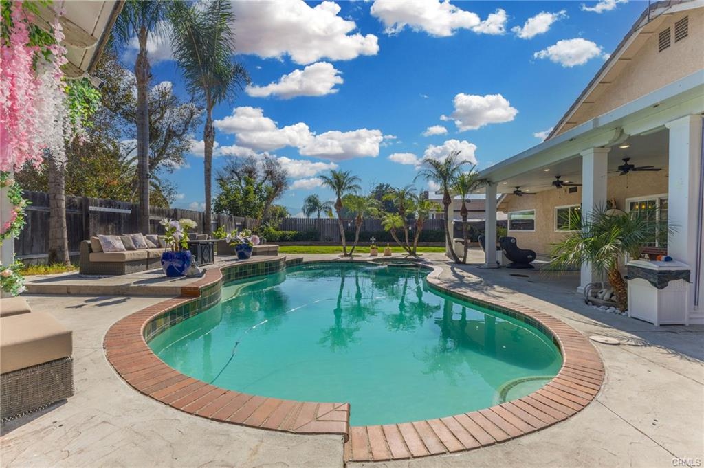 Corona, California, 92880, United States, 4 Bedrooms Bedrooms, ,3 BathroomsBathrooms,Residential,For Sale,1978795