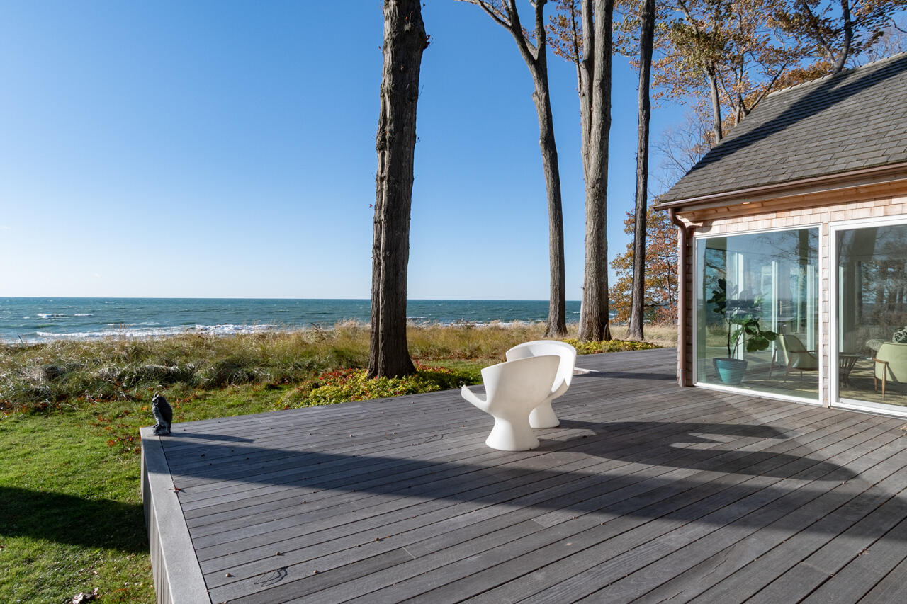 Fennville, Michigan, 49408, United States, 9 Bedrooms Bedrooms, ,10 BathroomsBathrooms,Residential,For Sale,1992421