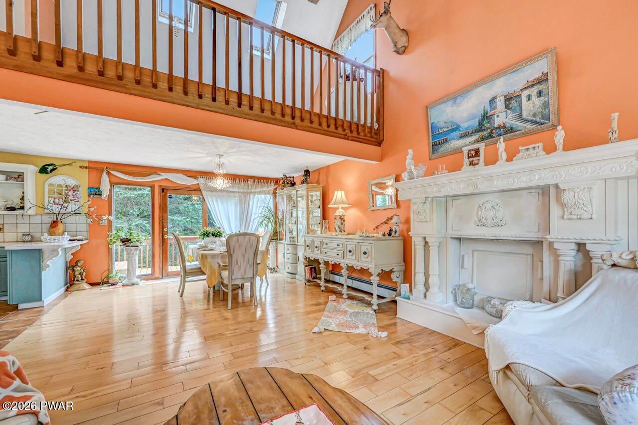 Hawley, Pennsylvania, 18428, United States, 3 Bedrooms Bedrooms, ,3 BathroomsBathrooms,Residential,For Sale,2045204