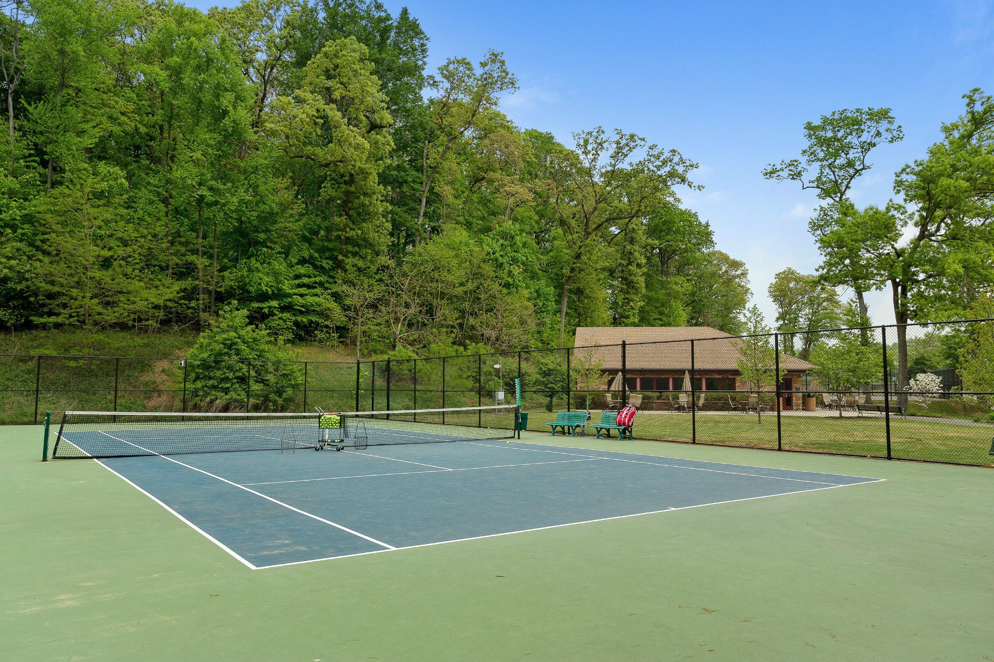  2 Vanad Drive, East Hills, NY 11576 - 物件實景