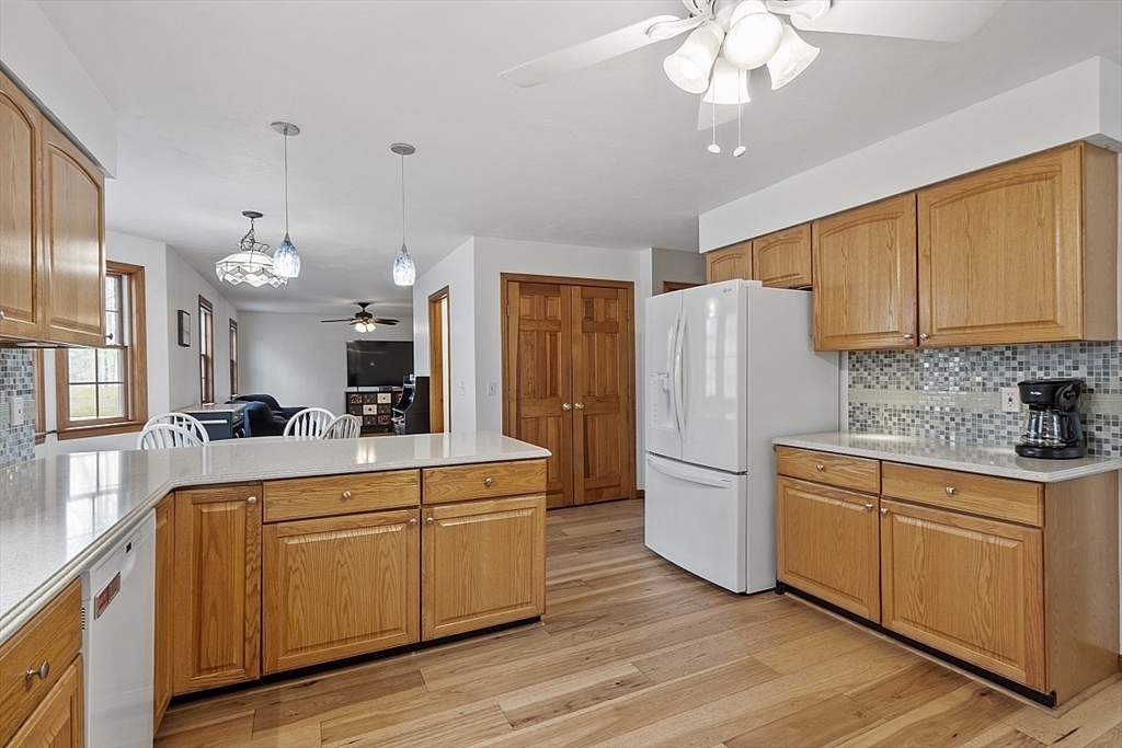 116 Island Rd, Lunenburg, Massachusetts, 01462, United States, 5 Bedrooms Bedrooms, ,4 BathroomsBathrooms,Residential,For Sale,116 Island Rd,1486813