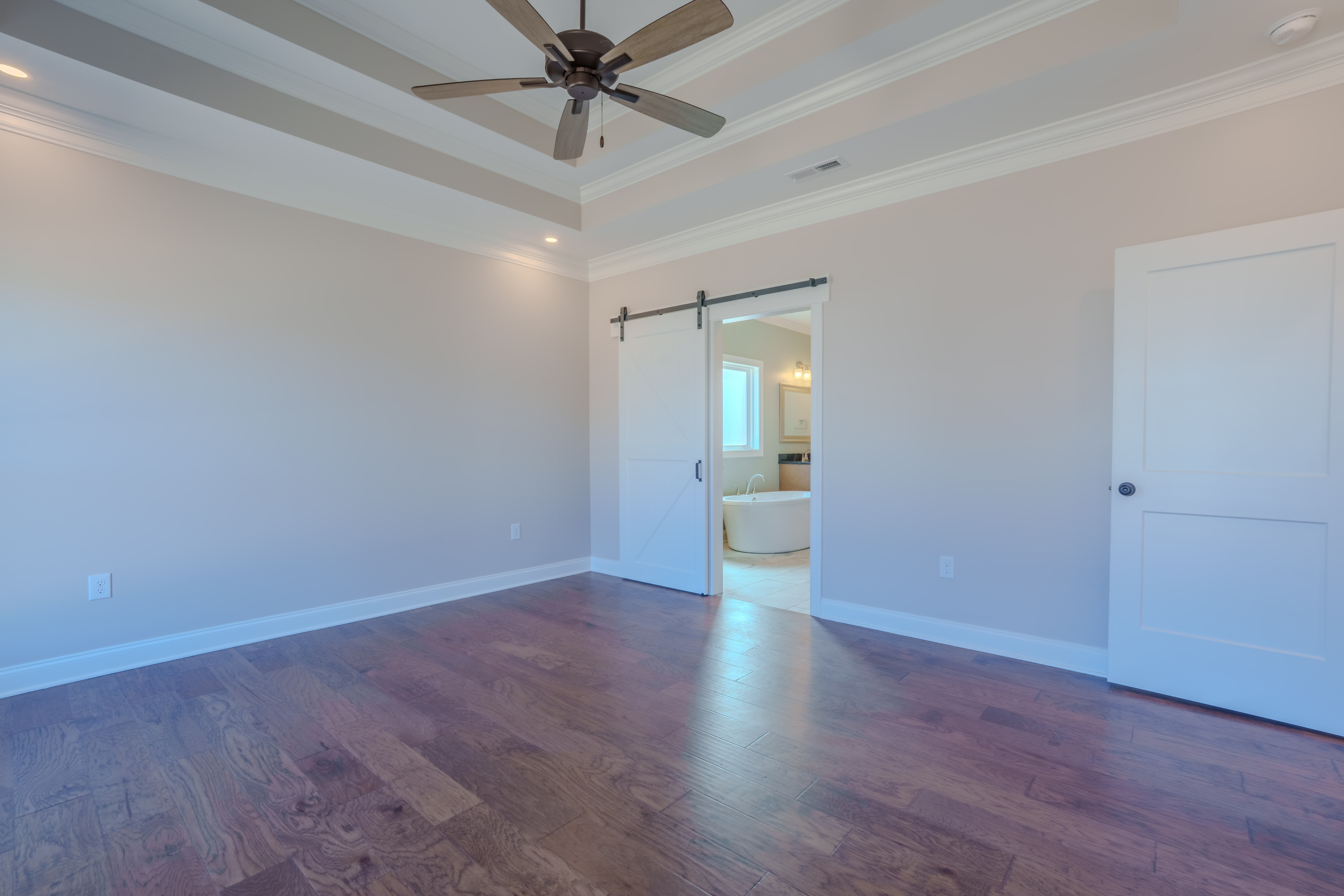 Muscle Shoals, Alabama, 35661, United States, 5 Bedrooms Bedrooms, ,3 BathroomsBathrooms,Residential,For Sale,1977314