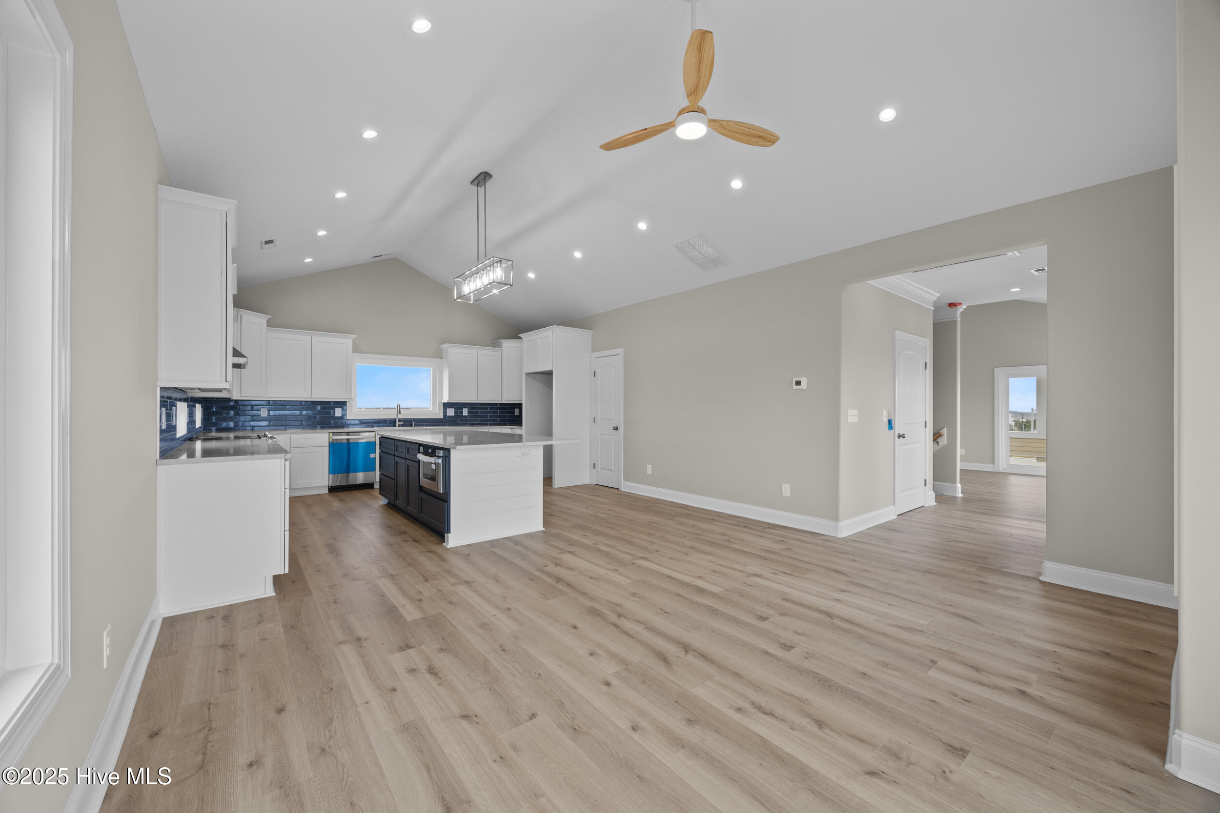 North Topsail Beach, North Carolina, 28460, United States, 7 Bedrooms Bedrooms, ,6 BathroomsBathrooms,Residential,For Sale,1991057