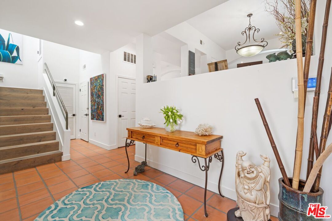 Malibu, California, 90265, United States, 3 Bedrooms Bedrooms, ,3 BathroomsBathrooms,Residential,For Sale,1807651
