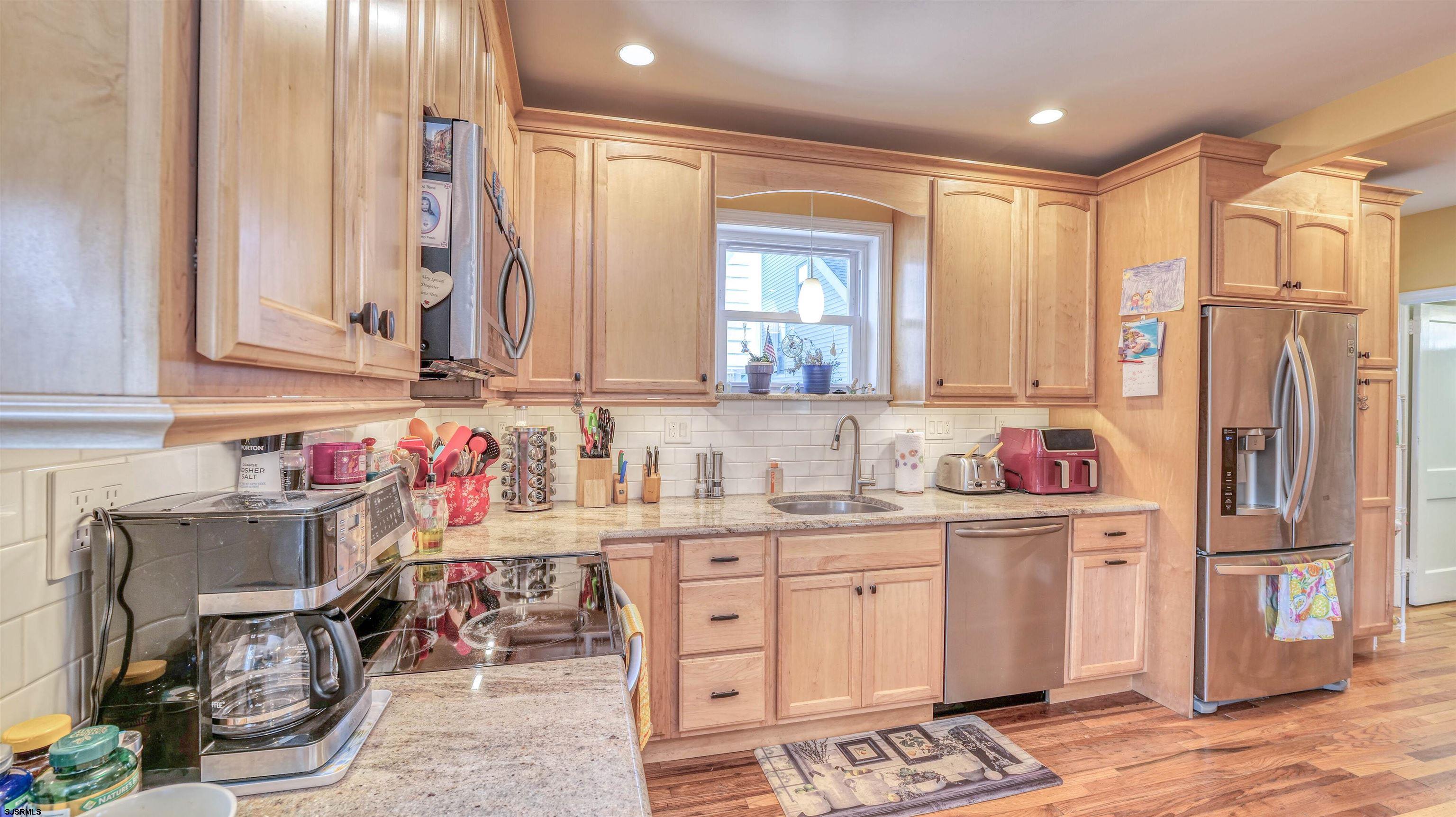 Ventnor, New Jersey, 08406, United States, 5 Bedrooms Bedrooms, ,4 BathroomsBathrooms,Residential,For Sale,1991955