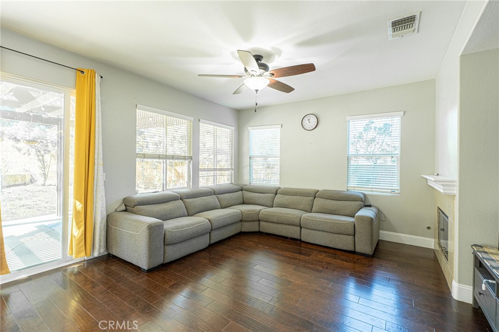 Temecula, California, 92591, United States, 4 Bedrooms Bedrooms, ,3 BathroomsBathrooms,Residential,For Sale,2022481