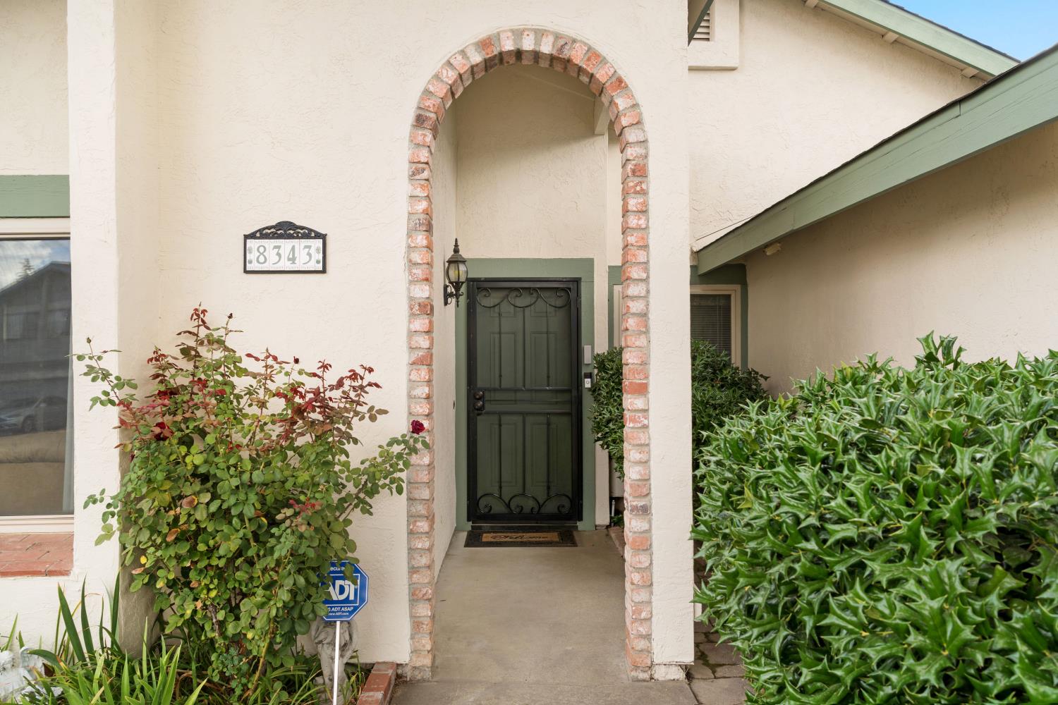 Orangevale, California, 95662, United States, 4 Bedrooms Bedrooms, ,2 BathroomsBathrooms,Residential,For Sale,1989323