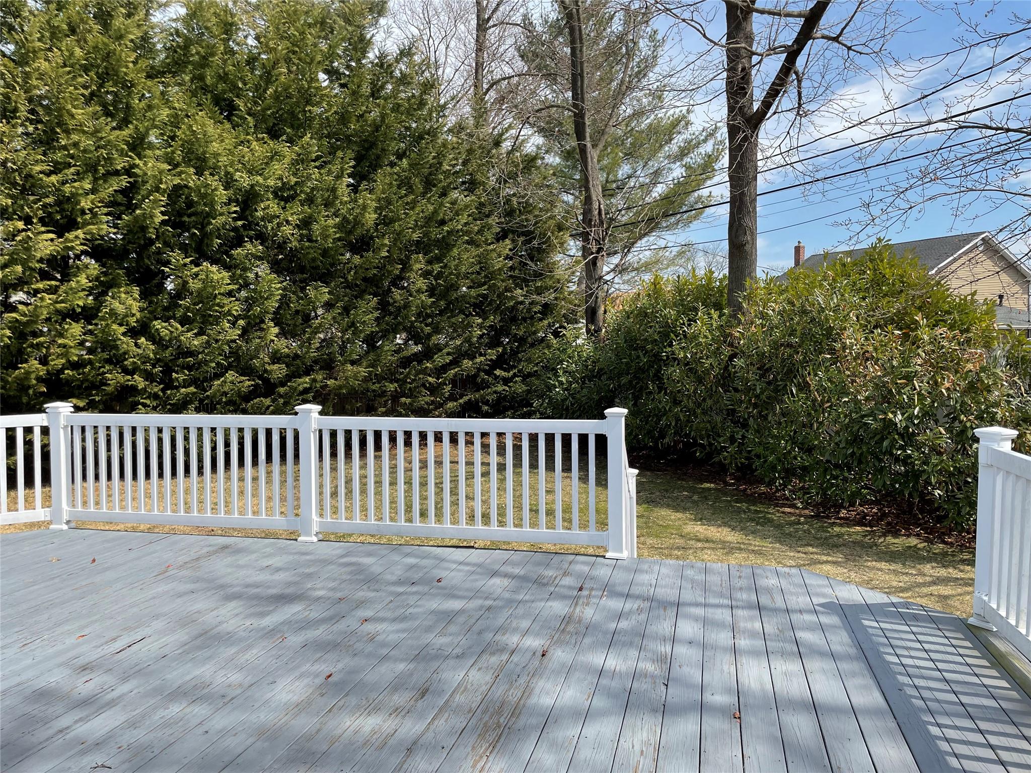 Plainview, New York, 11803, United States, 3 Bedrooms Bedrooms, ,2 BathroomsBathrooms,Residential,For Sale,1751555