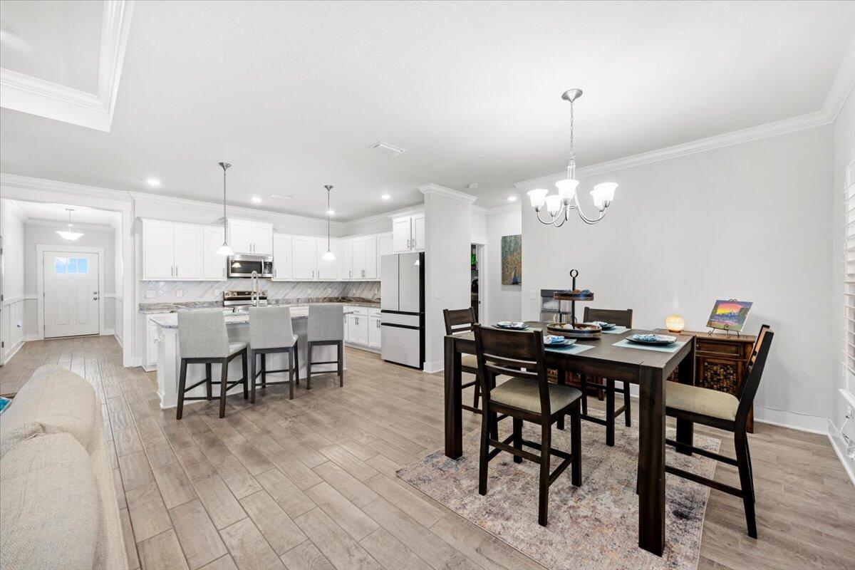Gulf Breeze, Florida, 32563, United States, 4 Bedrooms Bedrooms, ,3 BathroomsBathrooms,Residential,For Sale,1933407