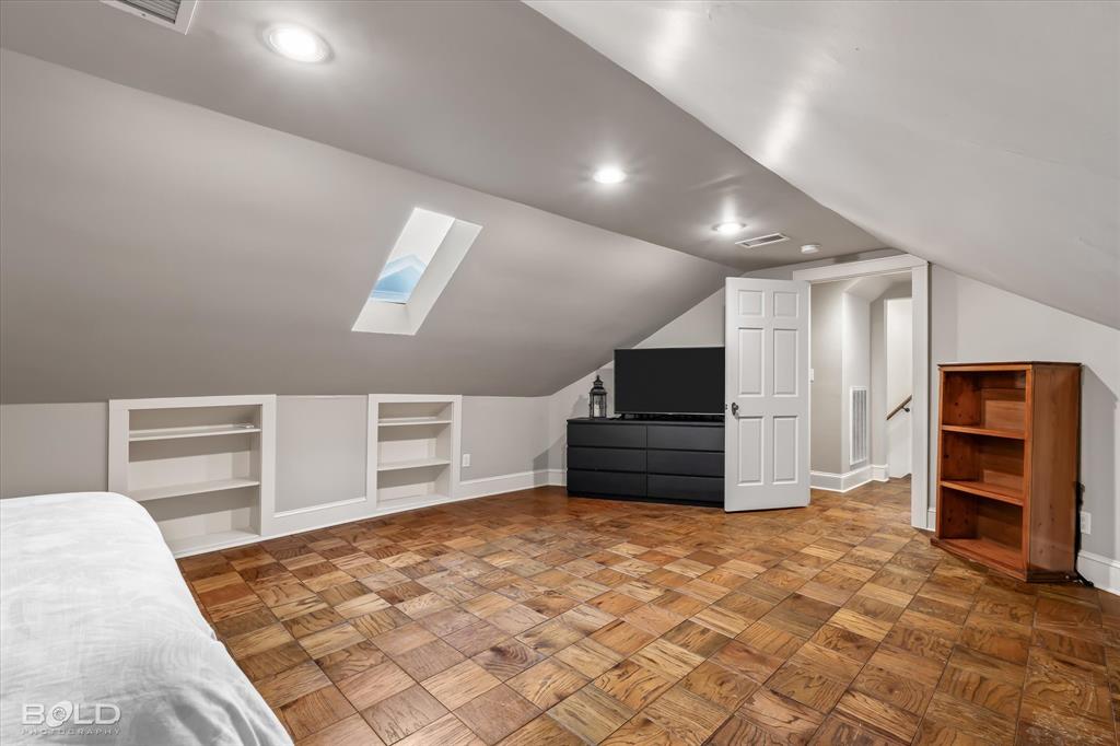 Shreveport, Louisiana, 71104, United States, 4 Bedrooms Bedrooms, ,5 BathroomsBathrooms,Residential,For Sale,1795107