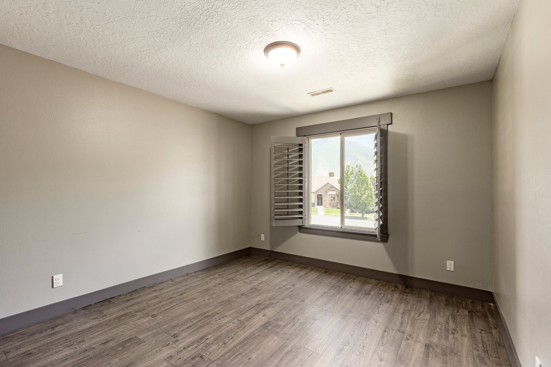  Spanish Fork Living with Built-In Rental Opportunity - 物件實景