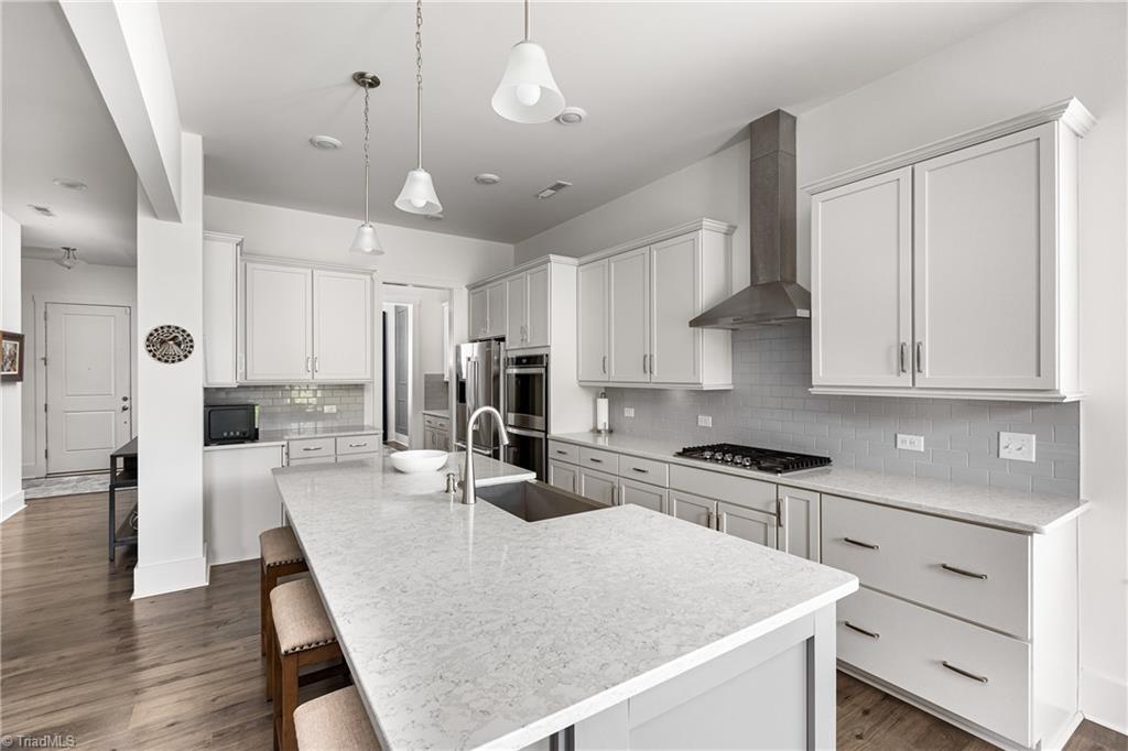High Point, North Carolina, 27265, United States, 5 Bedrooms Bedrooms, ,4 BathroomsBathrooms,Residential,For Sale,1951573