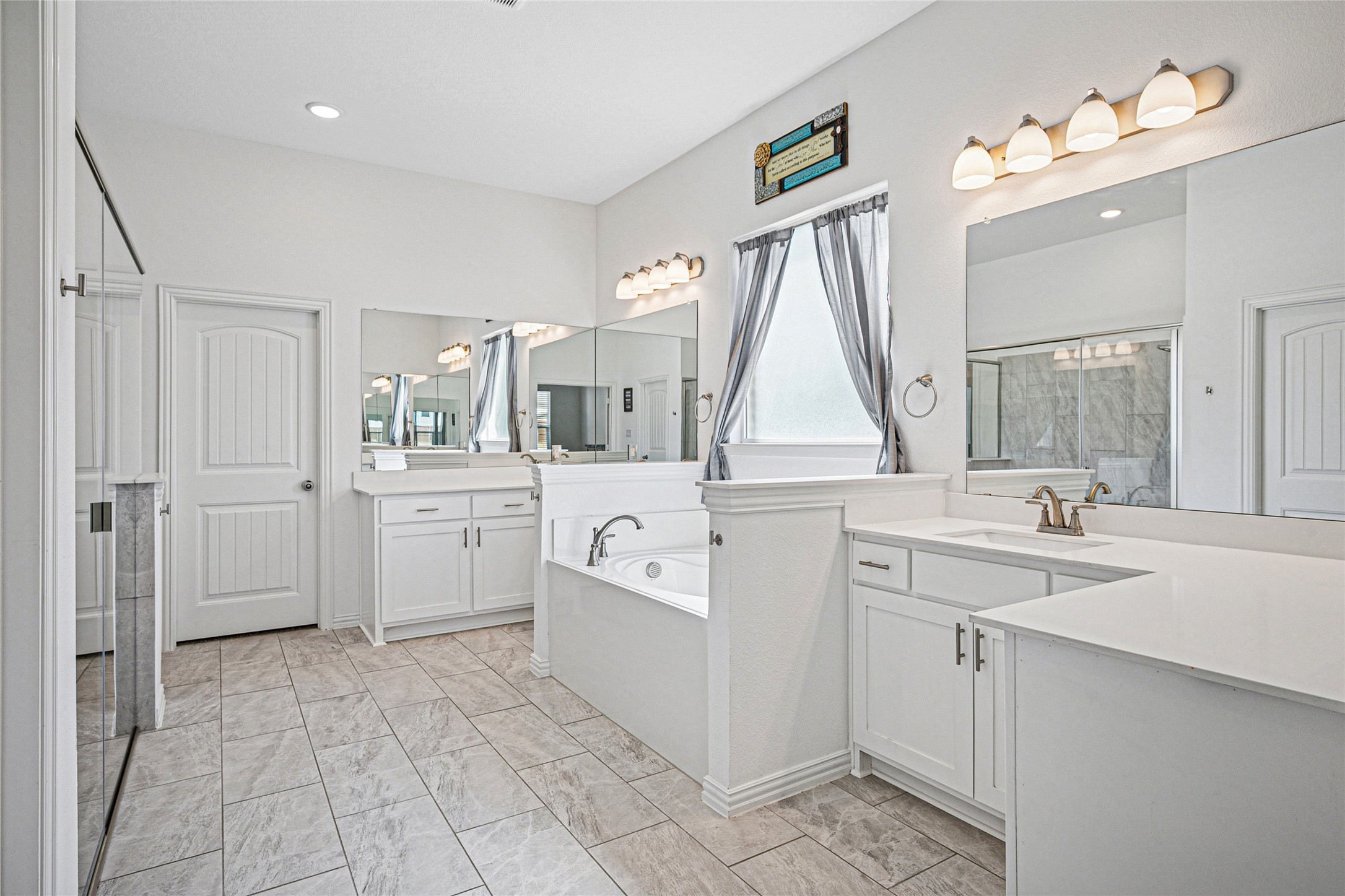 Rhome, Texas, 76078, United States, 4 Bedrooms Bedrooms, ,4 BathroomsBathrooms,Residential,For Sale,1746060