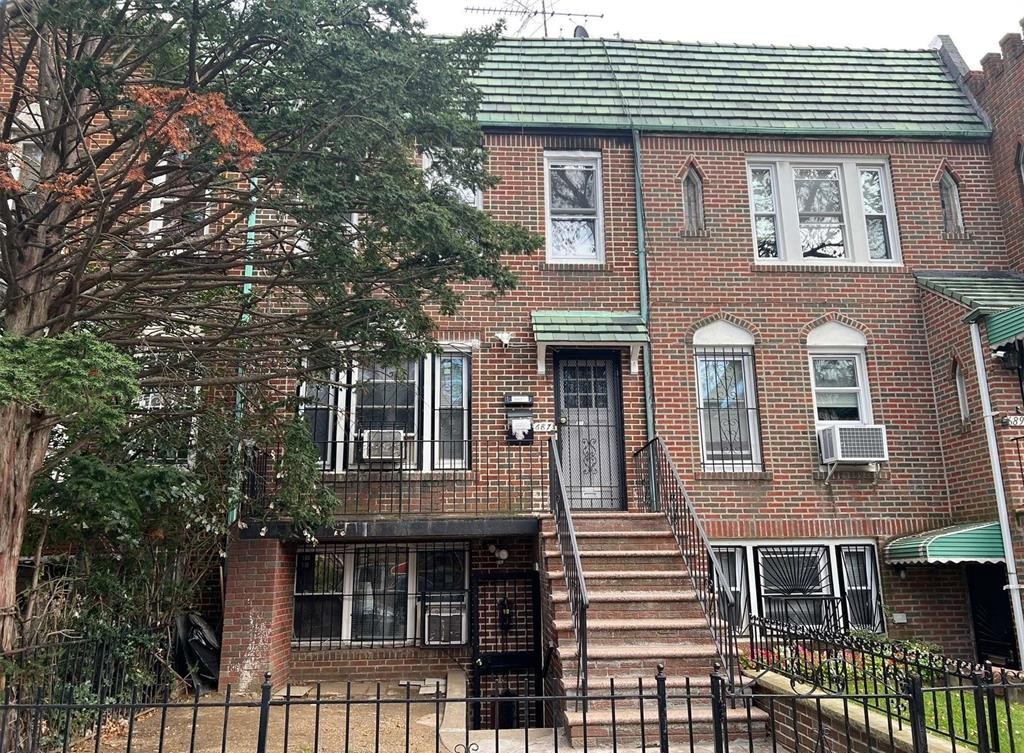 Brooklyn, New York, 11203, United States, 4 Bedrooms Bedrooms, ,3 BathroomsBathrooms,Residential,For Sale,1893526