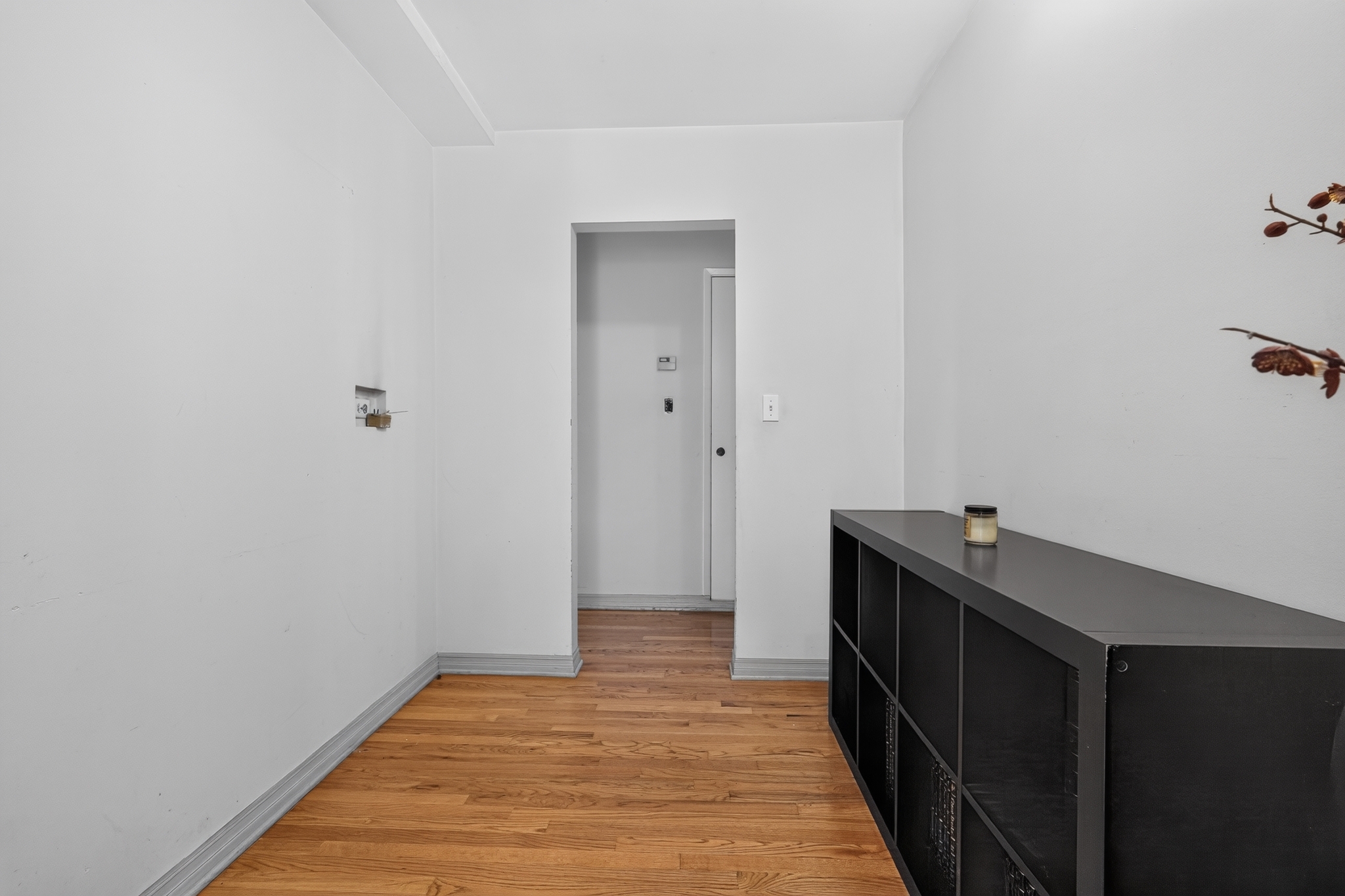  7615 Kittyhawk Avenue - 物件實景
