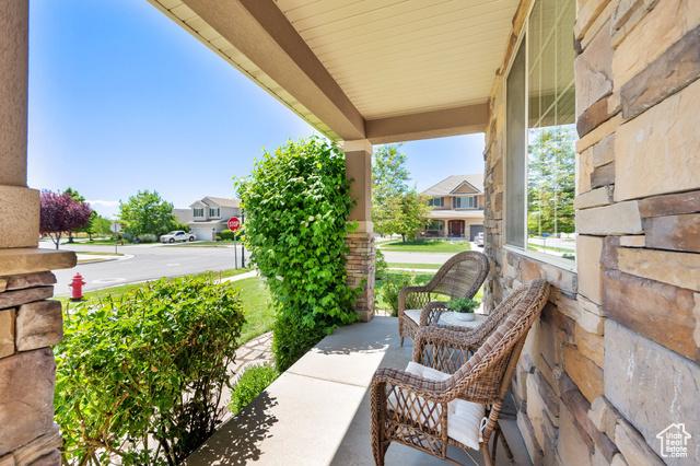 Farmington, Utah, 84025, United States, 4 Bedrooms Bedrooms, ,3 BathroomsBathrooms,Residential,For Sale,1851956