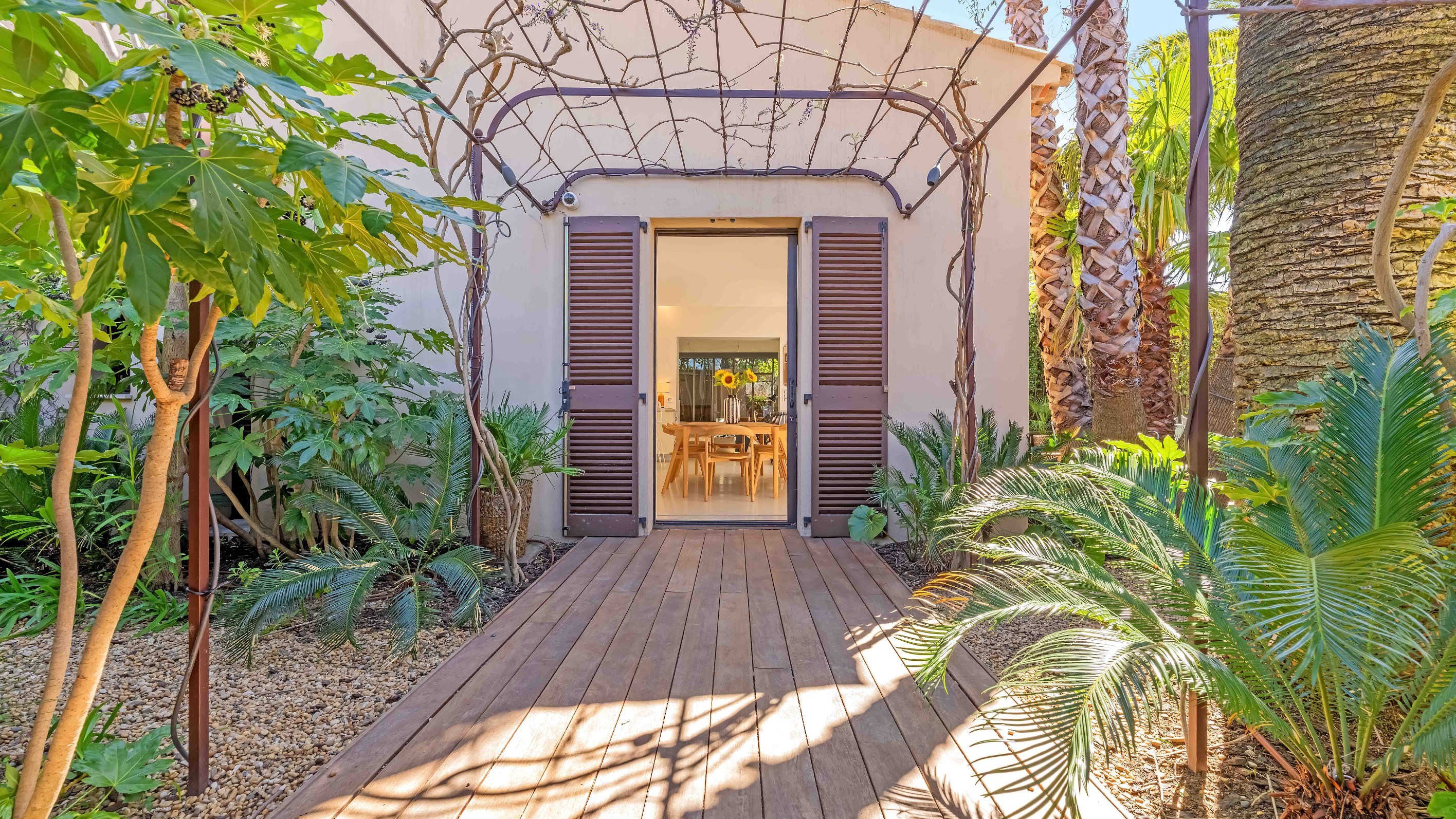  Saint-Tropez house 4 bedroom renovated walking distance village centre garden n… - 物件實景