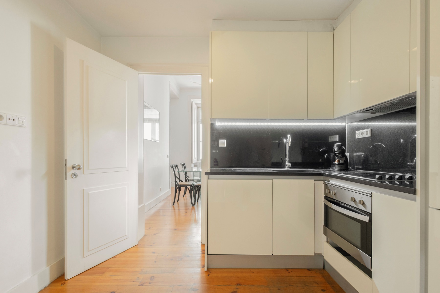  Flat, 1 bedrooms, for Sale - 物件實景