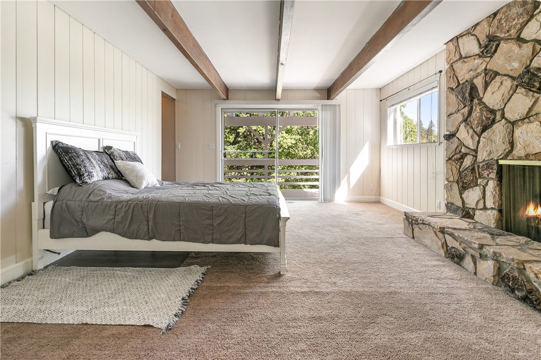 Lake Arrowhead, California, 92352, United States, 4 Bedrooms Bedrooms, ,3 BathroomsBathrooms,Residential,For Sale,2003033