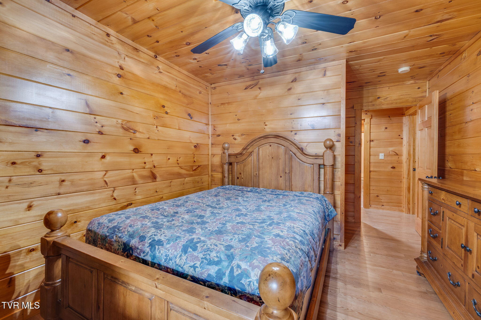 Butler, Tennessee, 37640, United States, 2 Bedrooms Bedrooms, ,3 BathroomsBathrooms,Residential,For Sale,1914007