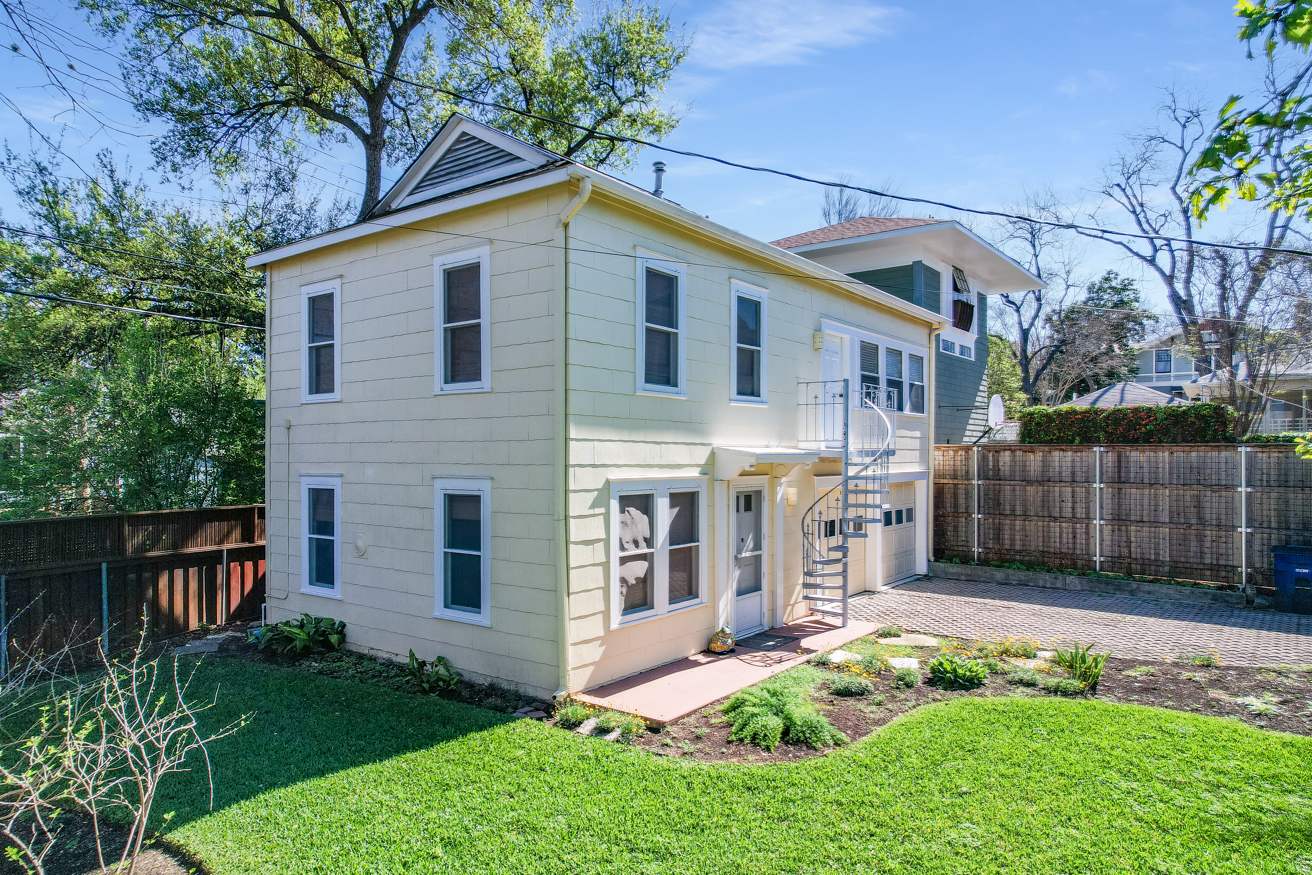  1925 Tudor Revival in Historic Aldridge Place - 物件實景