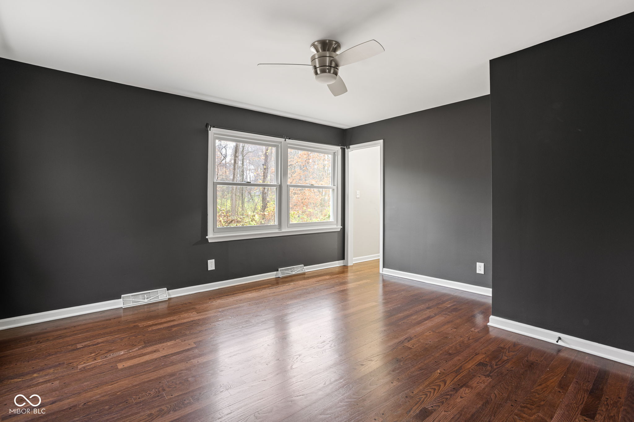 Indianapolis, Indiana, 46226, United States, 6 Bedrooms Bedrooms, ,7 BathroomsBathrooms,Residential,For Sale,1998001