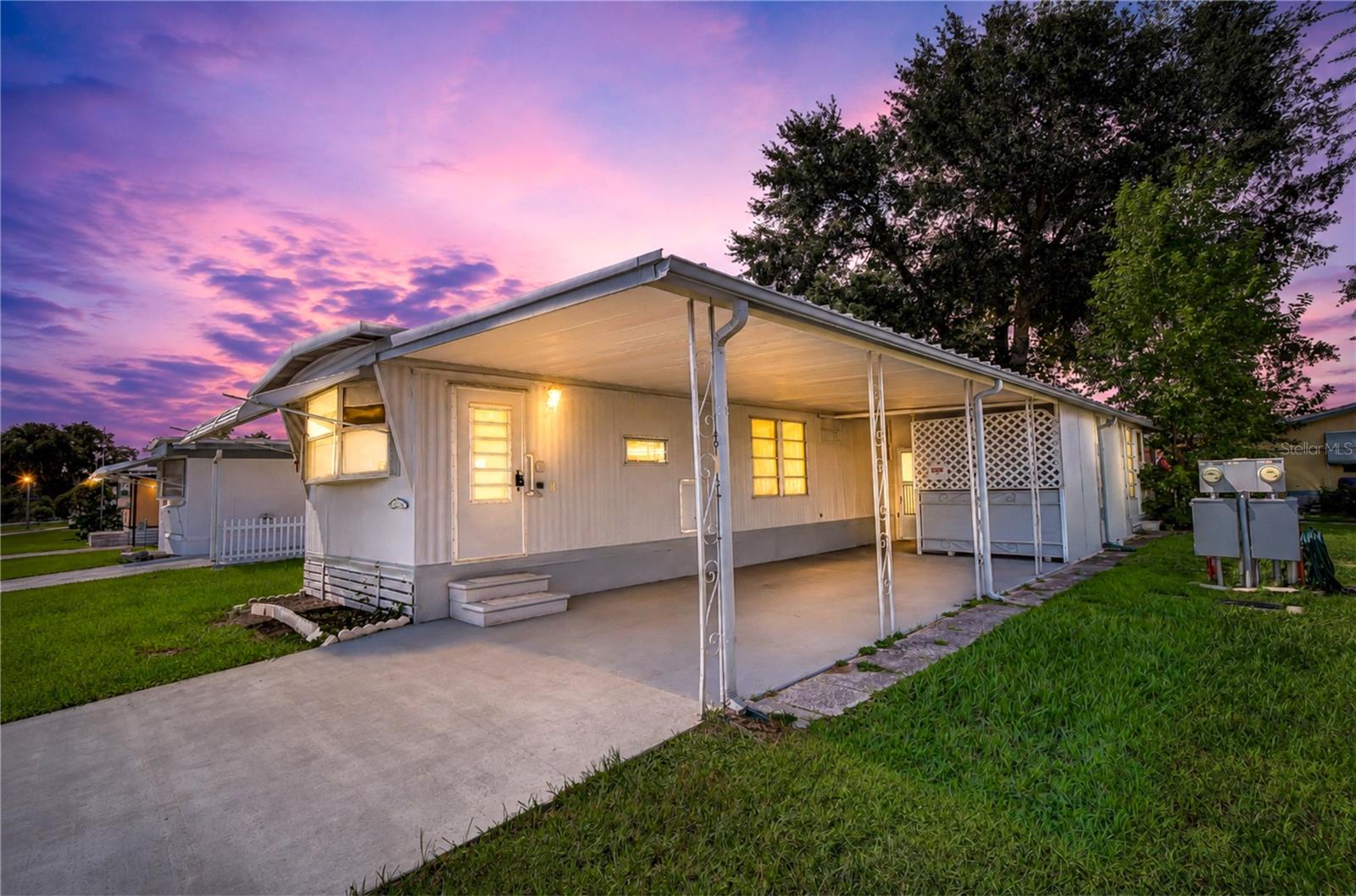 Windflower Ave, Zephyrhills, FL 33542 #1