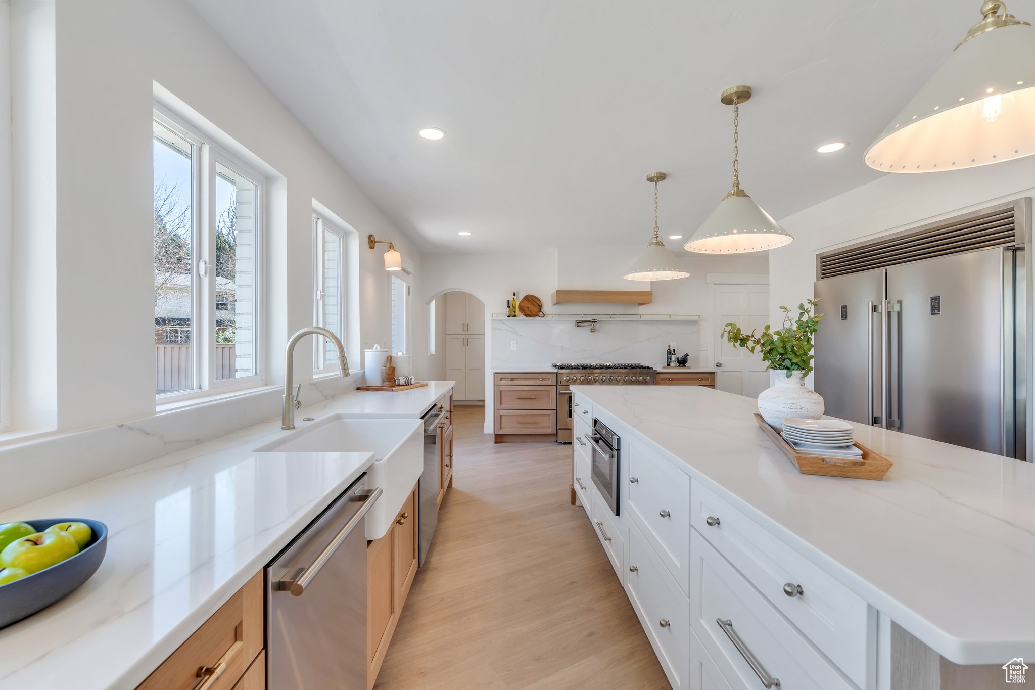 Orem, Utah, 84058, United States, 6 Bedrooms Bedrooms, ,6 BathroomsBathrooms,Residential,For Sale,1829132
