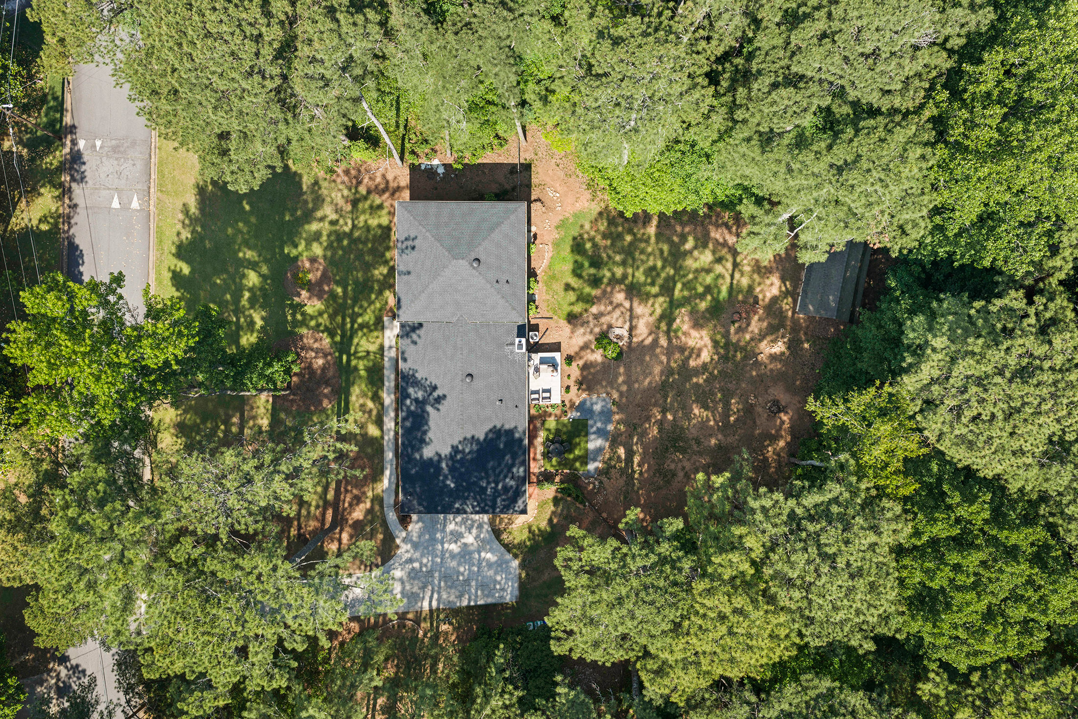  Beautifully Renovated Split-Level Ranch in Smoke Rise - 物件實景