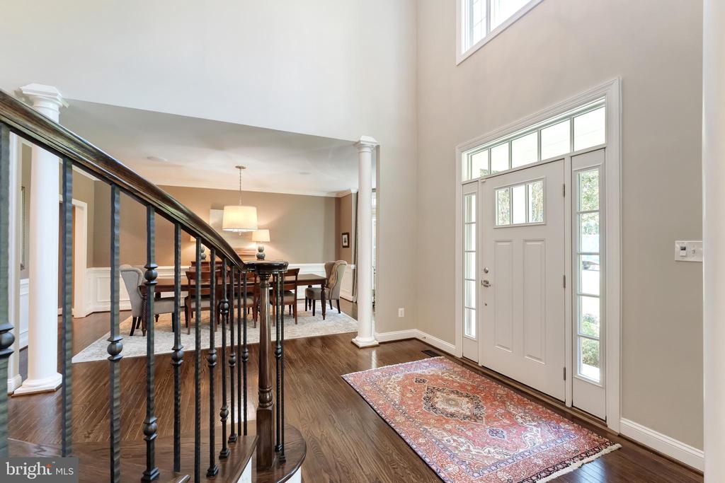 Vienna, Virginia, 22182, United States, 5 Bedrooms Bedrooms, ,6 BathroomsBathrooms,Residential,For Sale,1943879