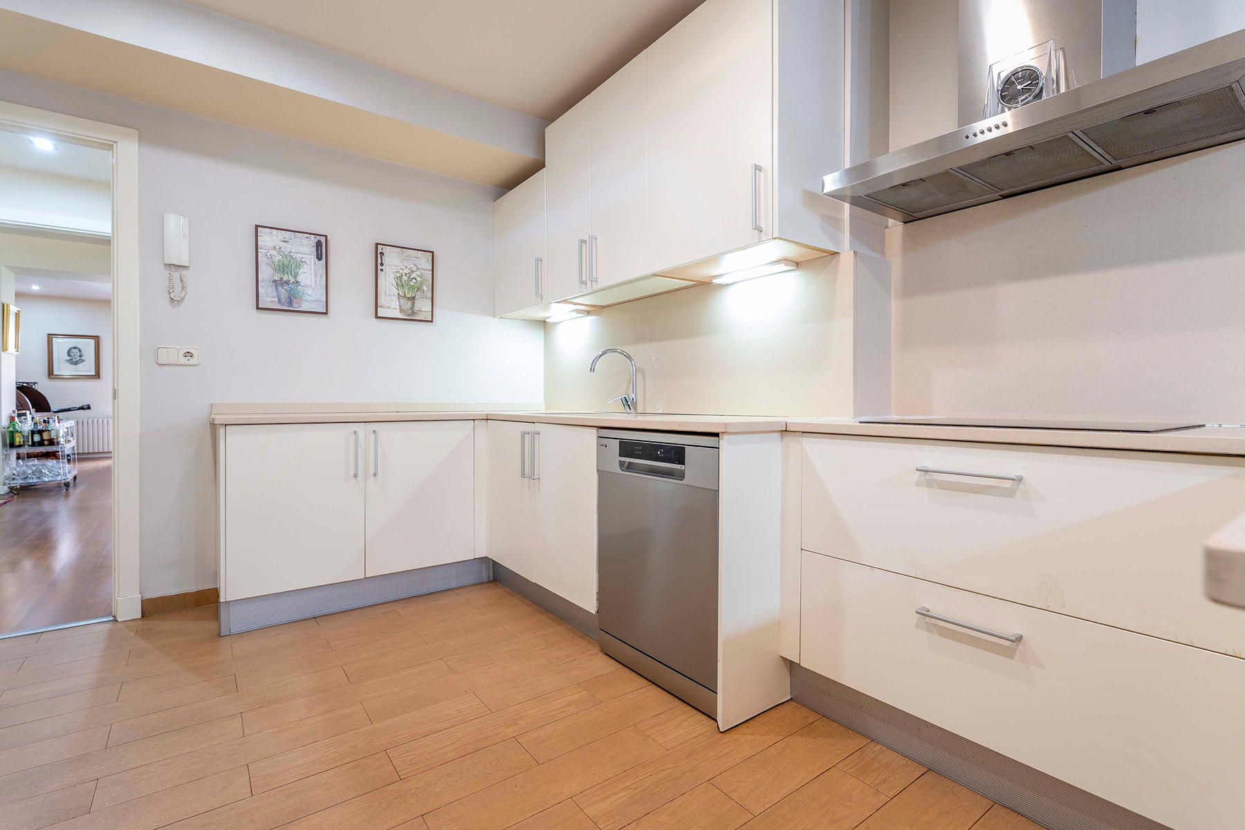  Bright flat with terrace in iconic avant-garde building, Chamberí - 物件實景