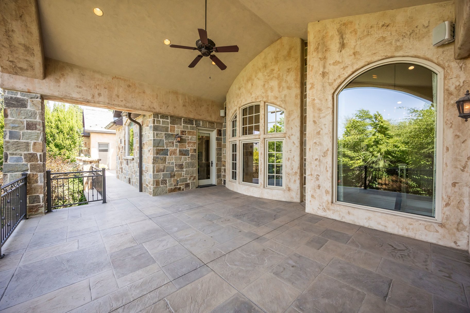  Exclusive Gated Home in Prime Holladay, UT Location - 物件實景