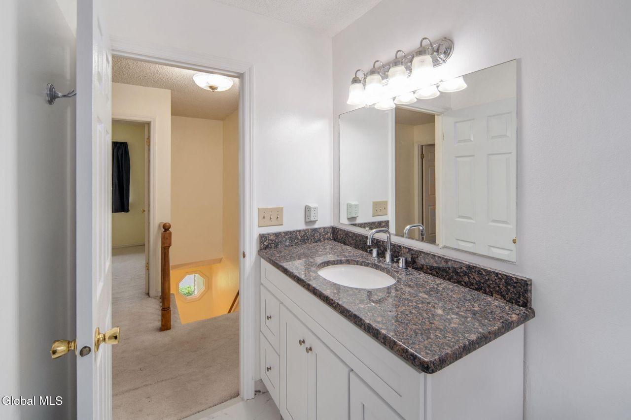 Guilderland, New York, 12303, United States, 4 Bedrooms Bedrooms, ,3 BathroomsBathrooms,Residential,For Sale,1891767