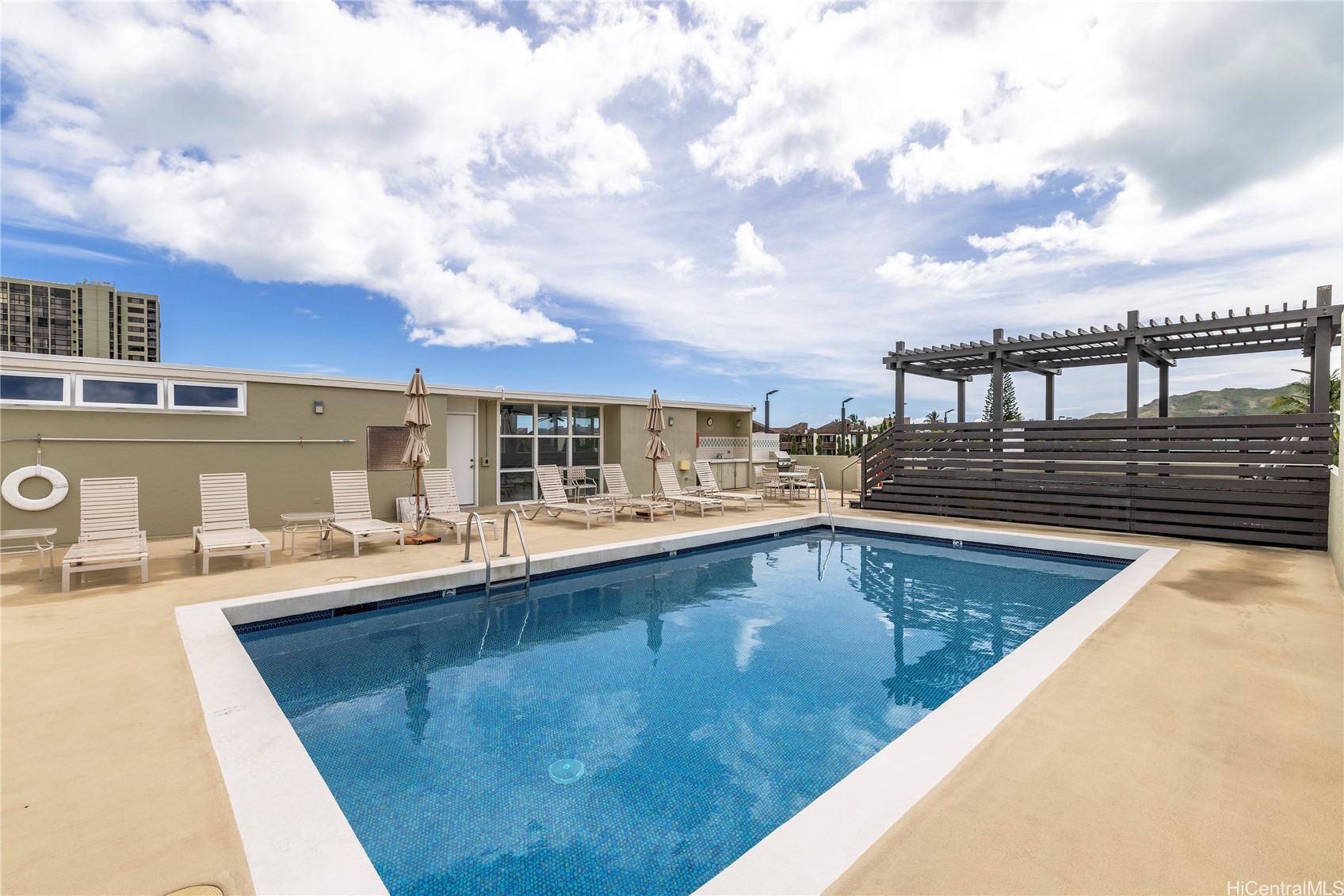 Kailua, Hawaii, 96734, United States, 3 Bedrooms Bedrooms, ,2 BathroomsBathrooms,Residential,For Sale,1906840
