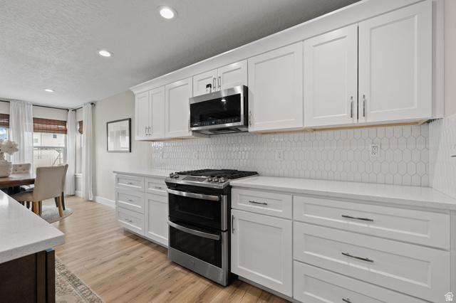 Grantsville, Utah, 84029, United States, 6 Bedrooms Bedrooms, ,4 BathroomsBathrooms,Residential,For Sale,2009662