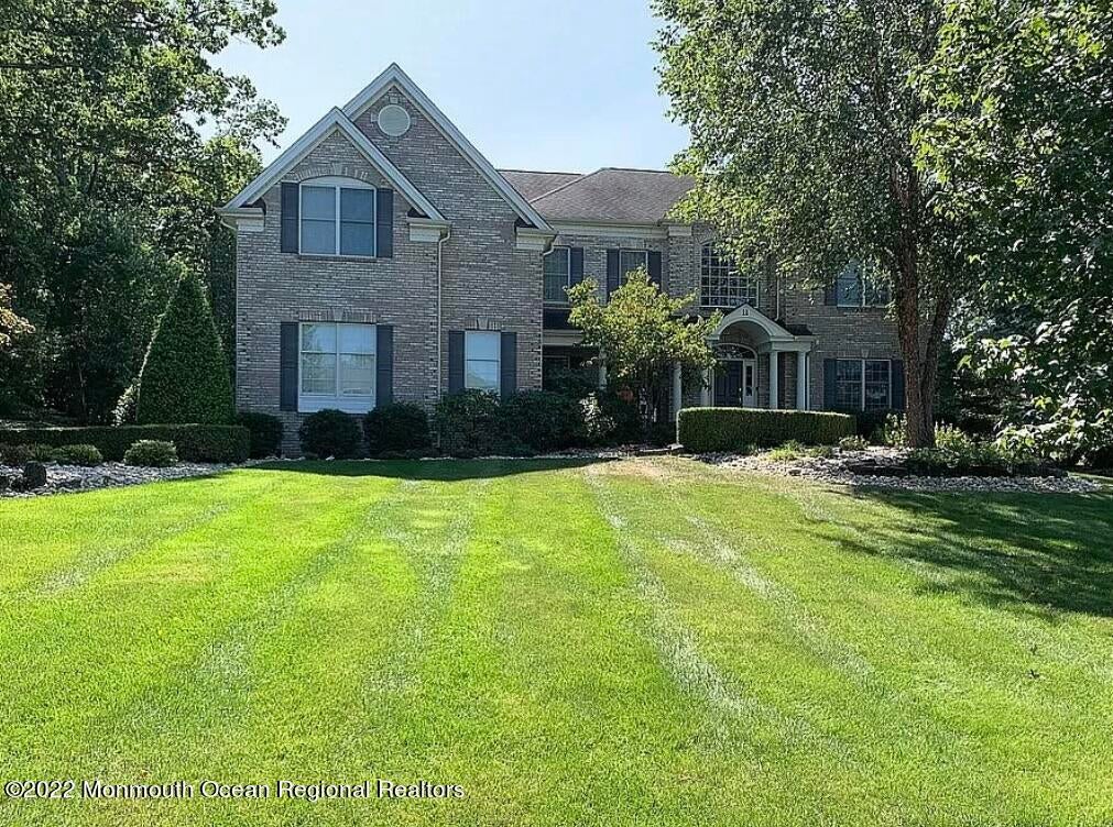 Manalapan, New Jersey, 07726, United States, 4 Bedrooms Bedrooms, ,5 BathroomsBathrooms,Residential,For Sale,1823230