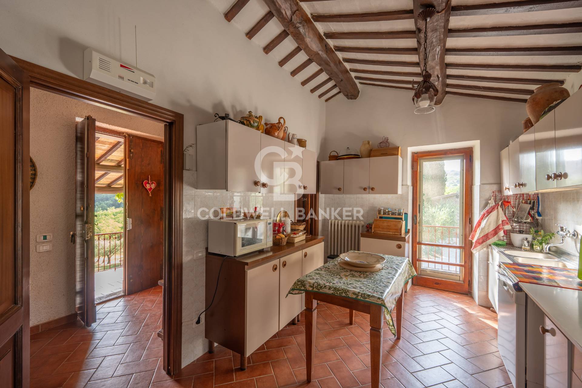 Perugia, Perugia, 06100, IT, 6 Bedrooms Bedrooms, ,3 BathroomsBathrooms,Residential,For Sale,1883691