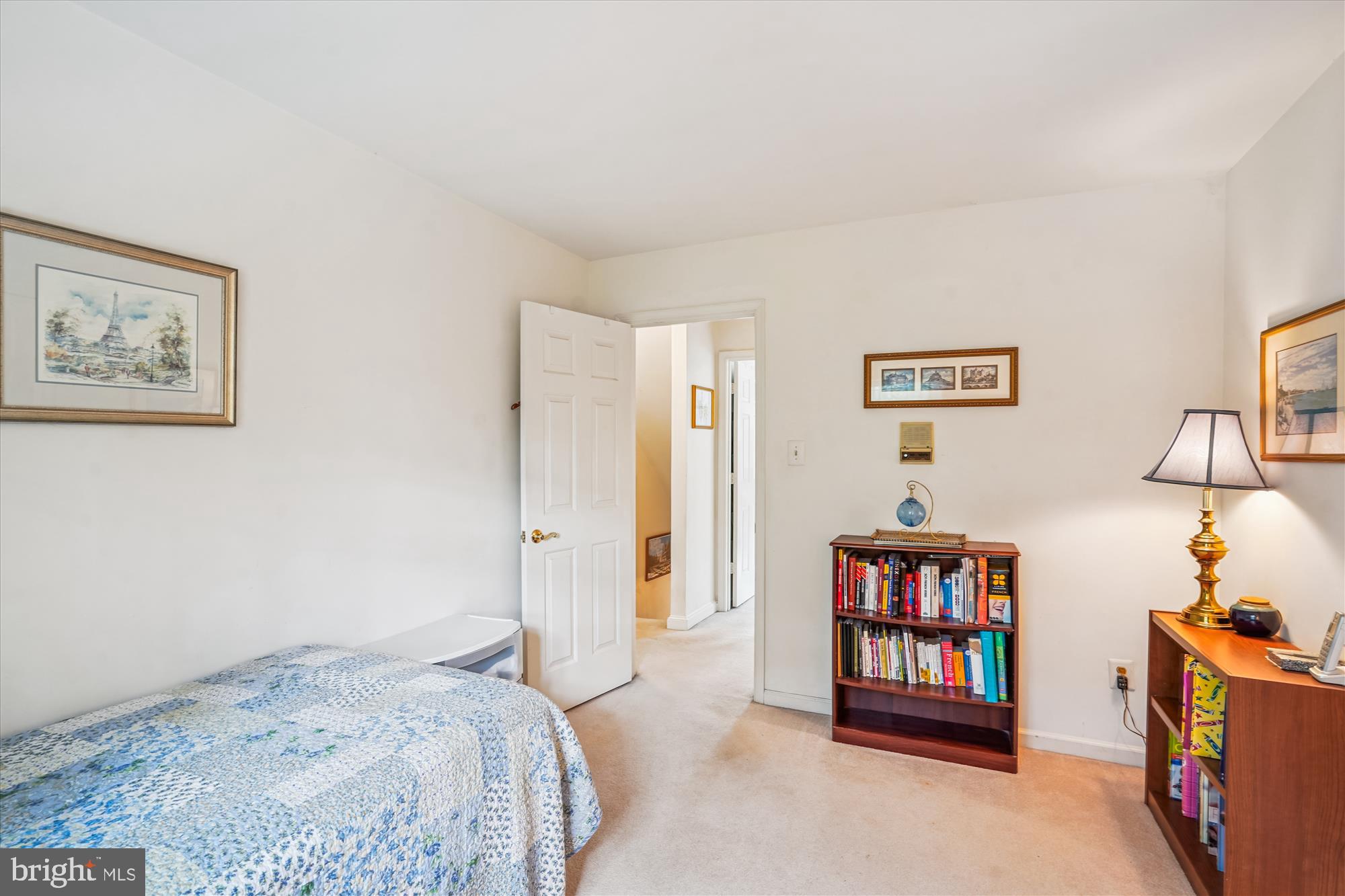 Burke, Virginia, 22015, United States, 5 Bedrooms Bedrooms, ,4 BathroomsBathrooms,Residential,For Sale,1905791