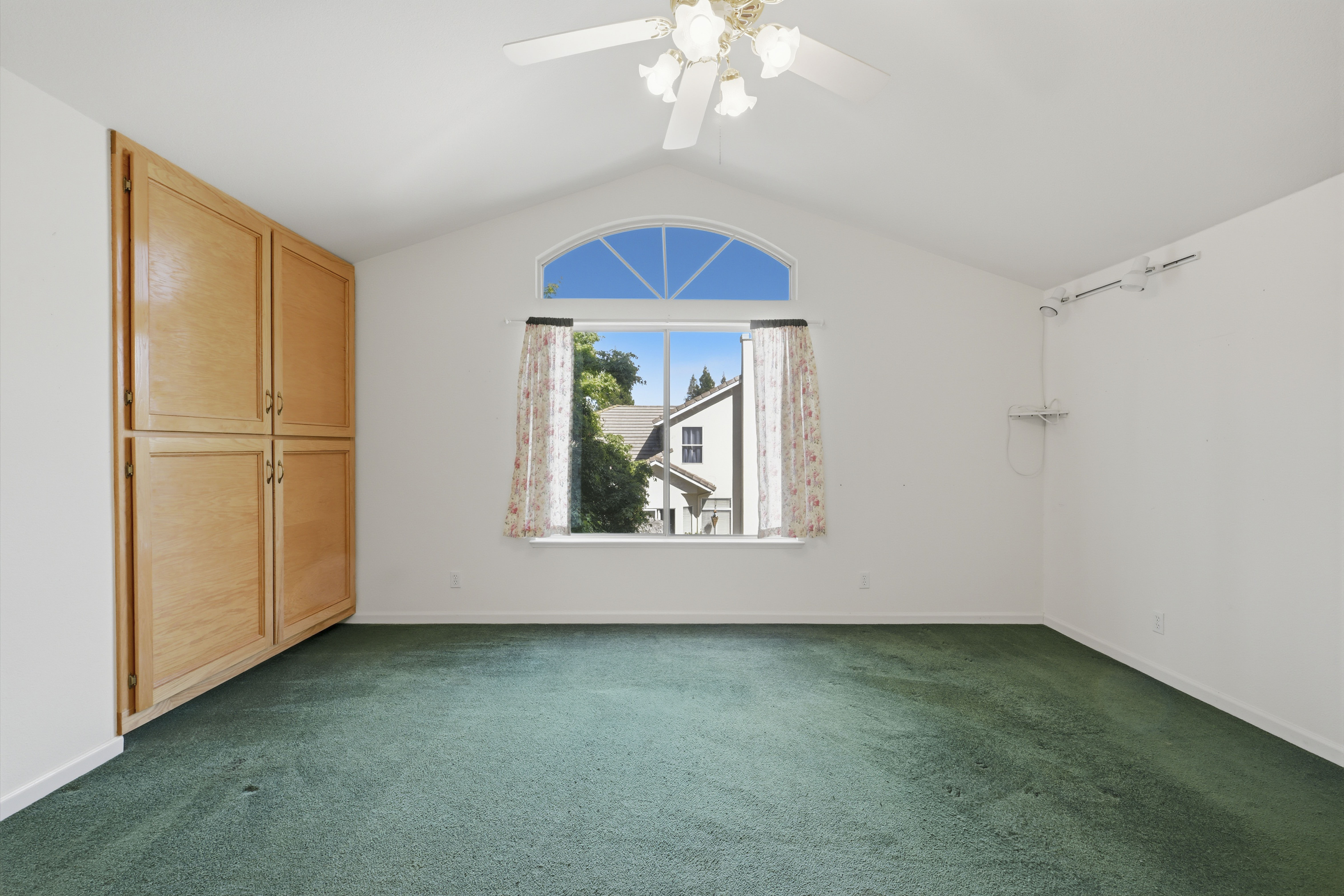  1240 Camino Capistrano, Roseville, CA 95747 - 物件實景