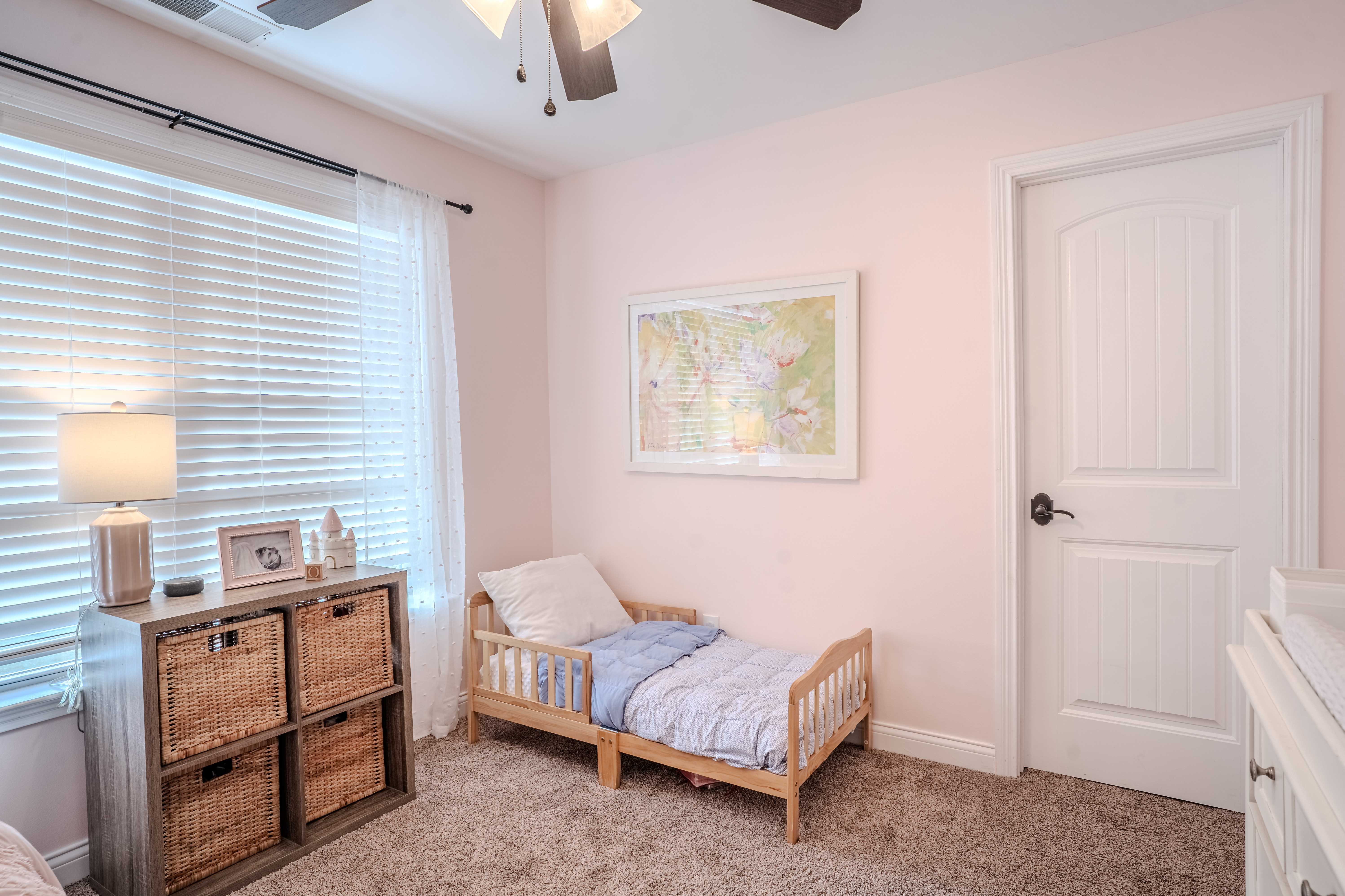 Frankfort, Kentucky, 40601, United States, 6 Bedrooms Bedrooms, ,3 BathroomsBathrooms,Residential,For Sale,2012095