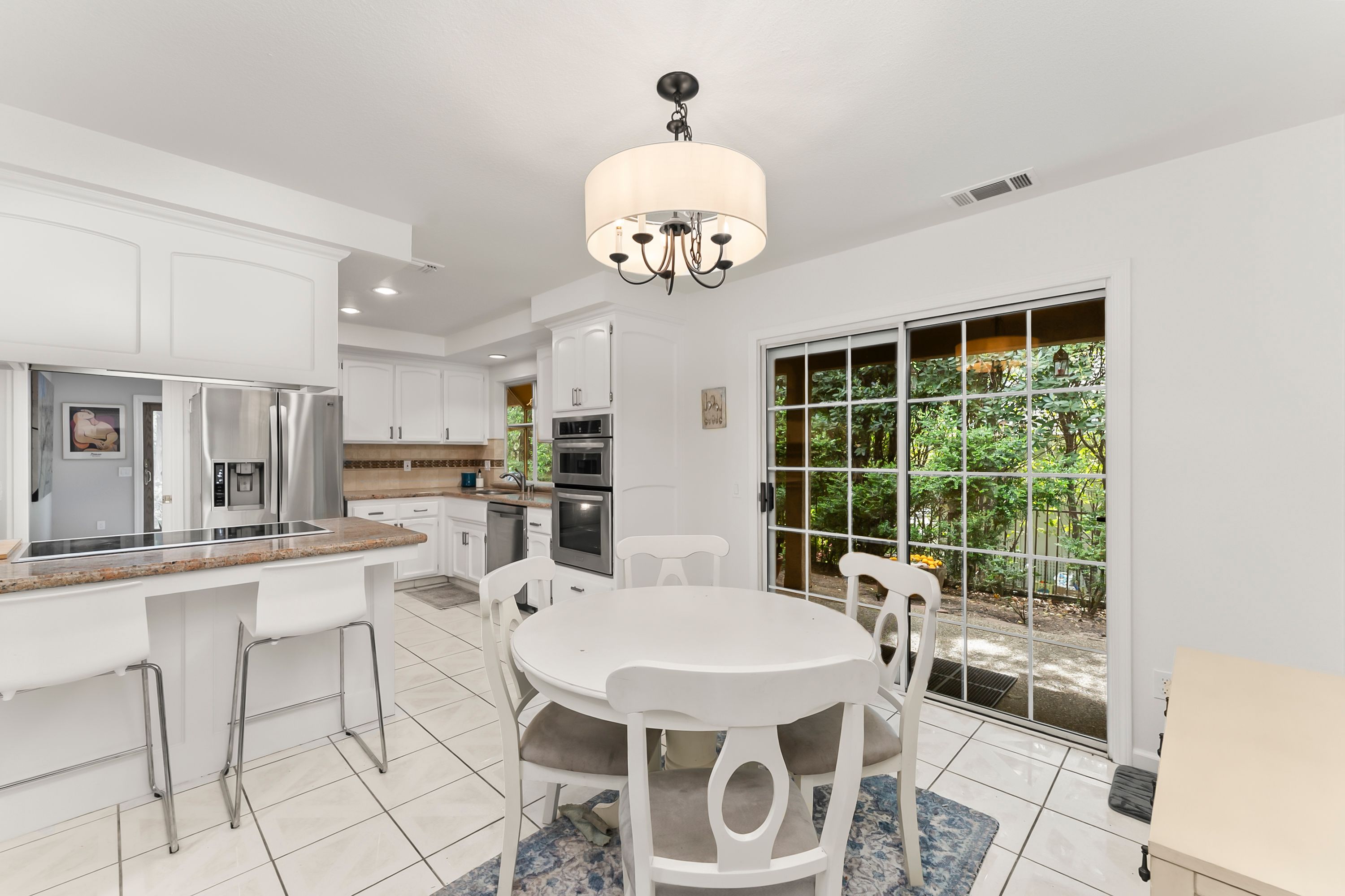  2230 Hillcrest Way, Carmichael, CA 95608 - 物件實景